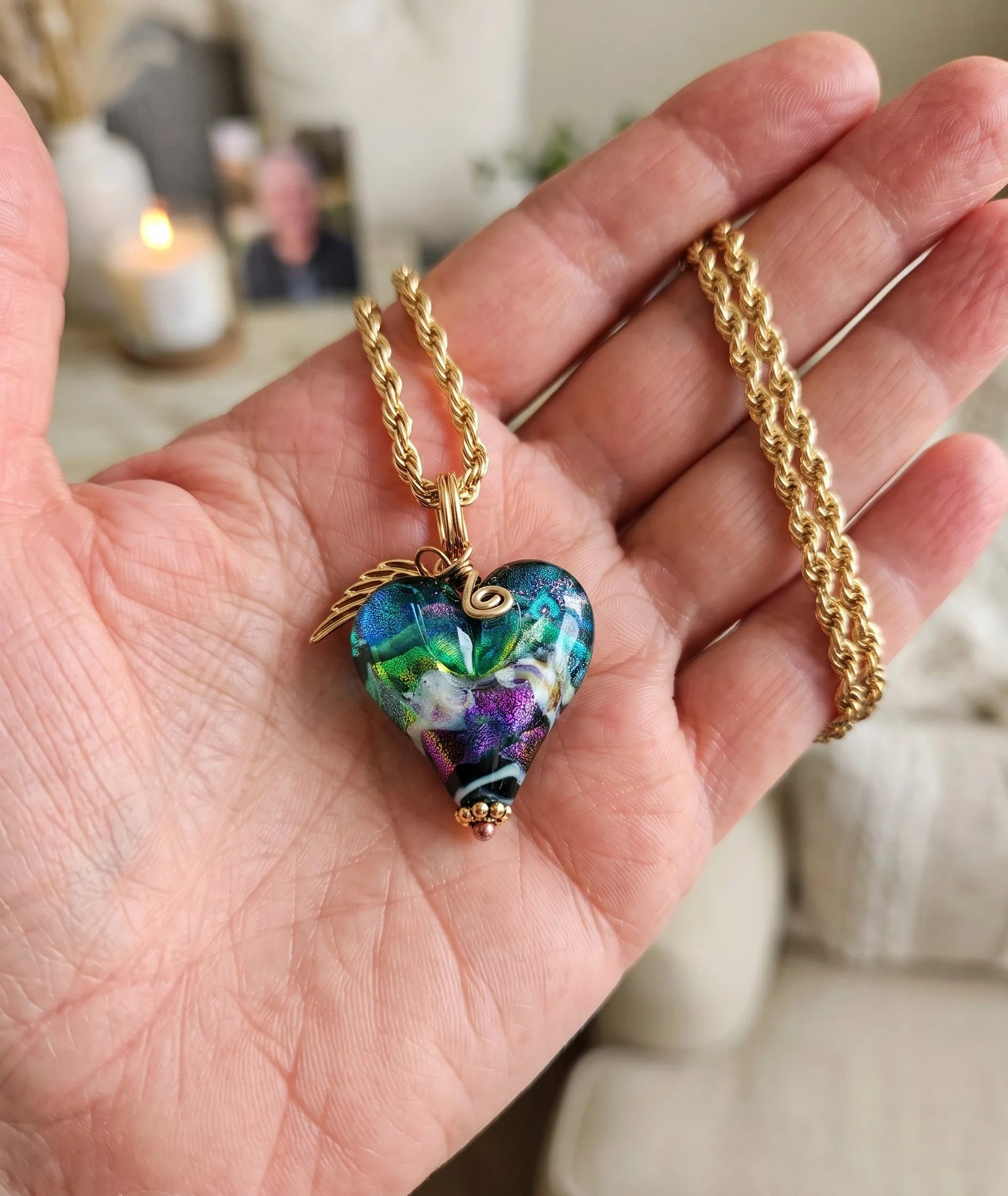 How to Comfort a Grieving Friend: Thoughtful Ways to Honor a Loved One’s Memory