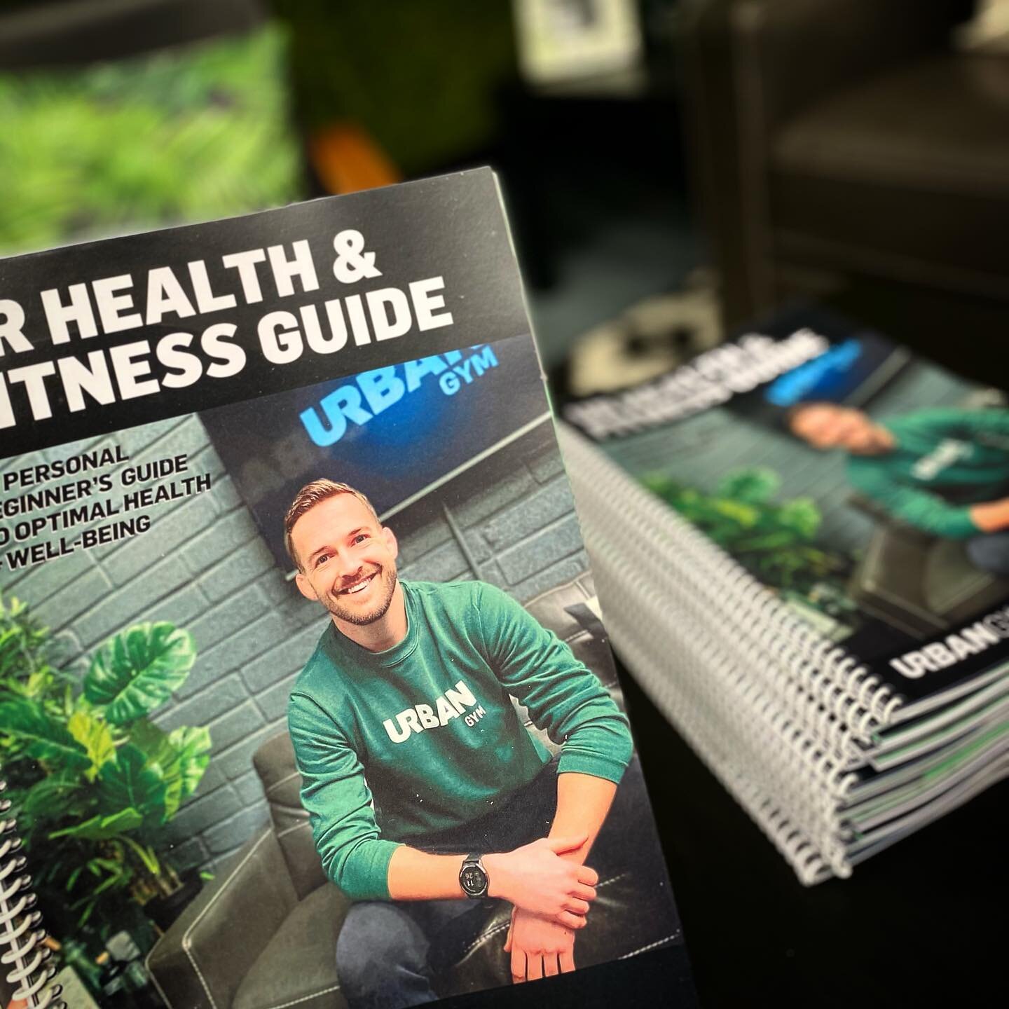 Buzzing with the response to our book! 💚 Have you got yours? 
.
Few hard copies left but we can always reorder more but always available to download too if you can&rsquo;t wait for the physical copy!
.
UR Personal Beginner&rsquo;s Guide to optimal h