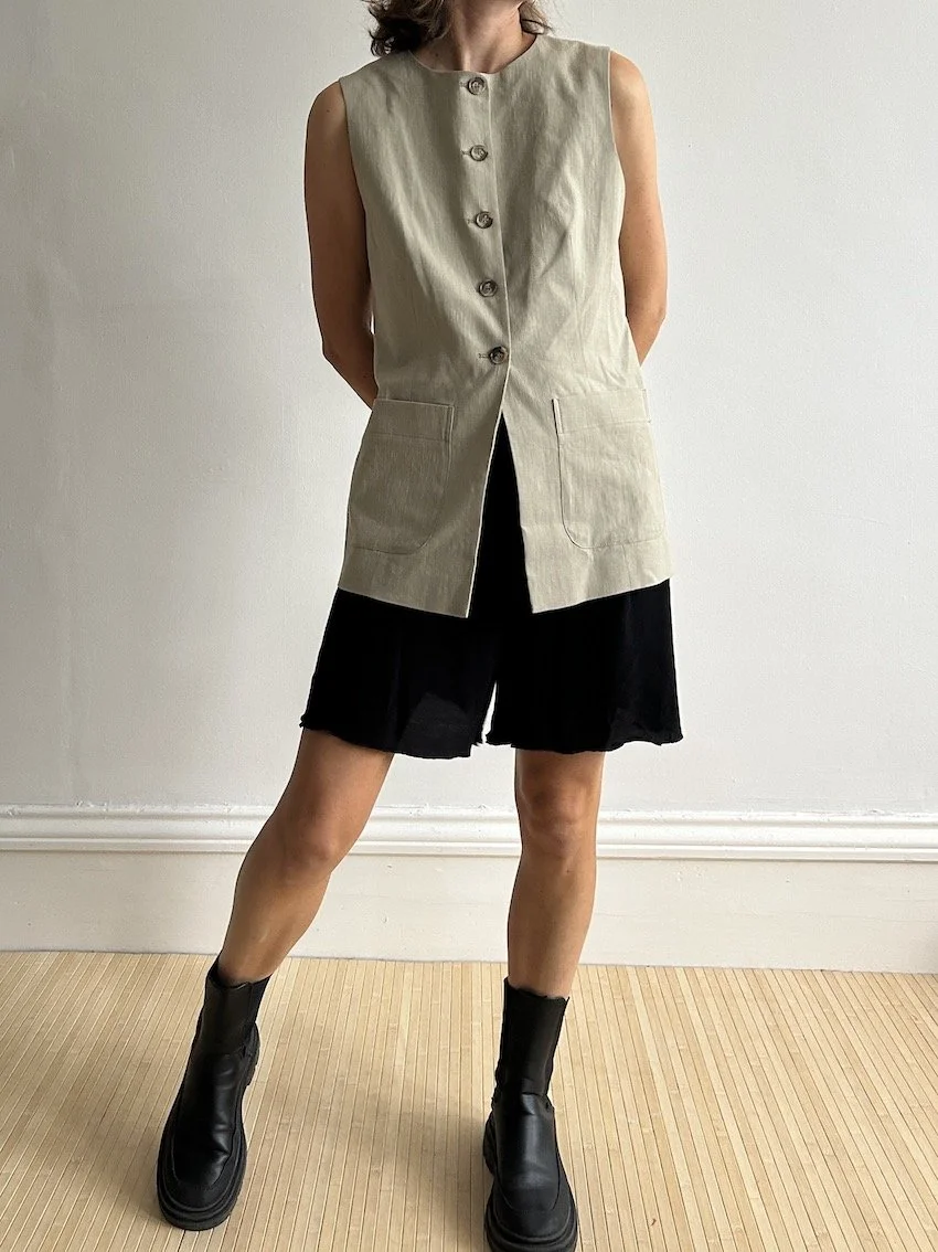 & Other Stories Black Floaty Shorts Size 8