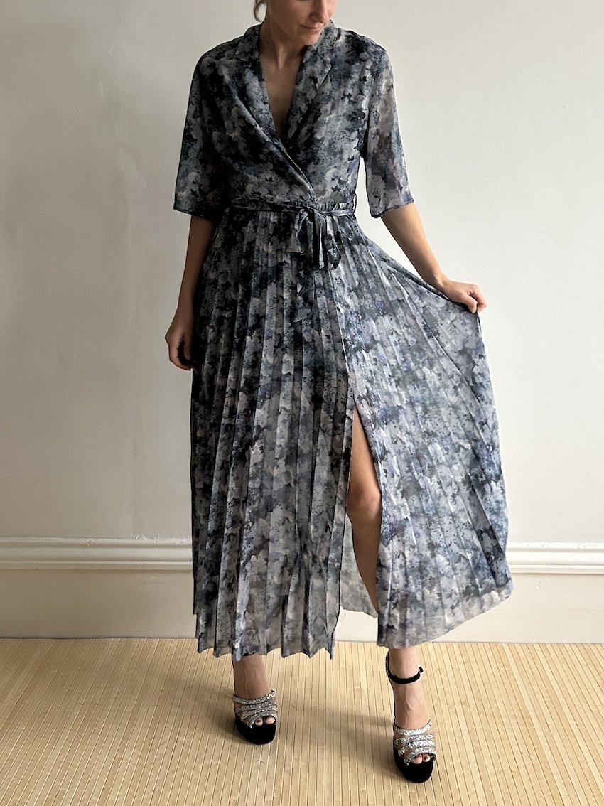 & Other Stories Blue Pleated Midi Dress Size 8