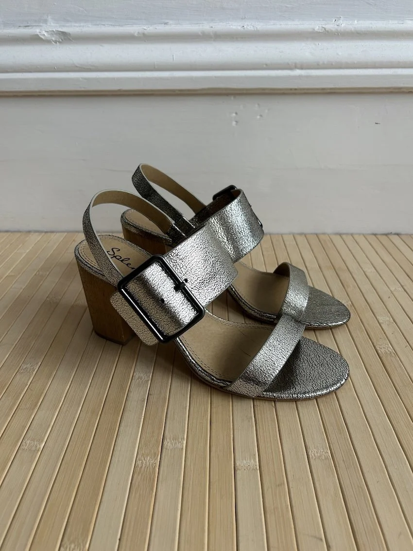 Splendid Silver Cracked Leather Chunky Heels Size 7