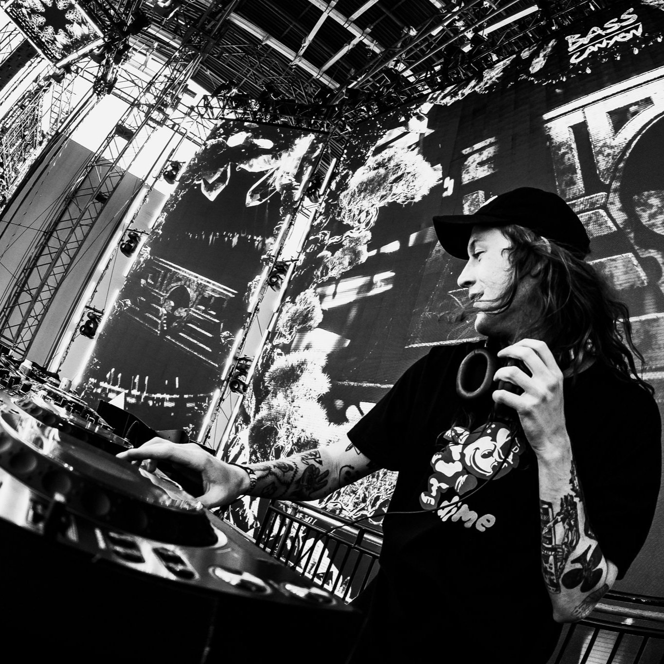 Creating Symphonic Mayhem: Atlanta EDM talks with Stoned Level [Interview]