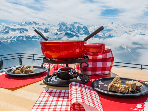 Five Fun Facts About Fondue (And Where to Eat it in Zermatt