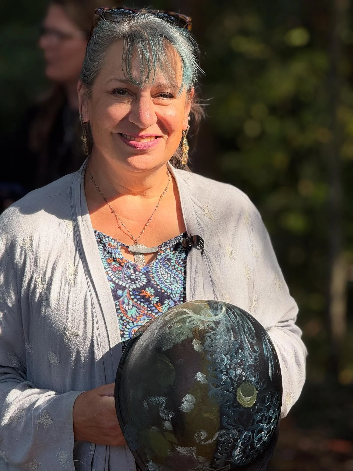 The Stories Behind the Uniform, an invitation from @heroeshomestead to get into circle as we do in nature with our sacred and gritty helmet canvas to share the stories of the whole veteran, service member, and family that bring us all home. 

After t