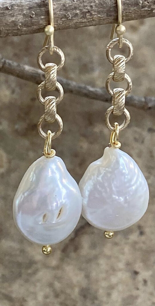 Pearls on Matte Gold Rolo Chain