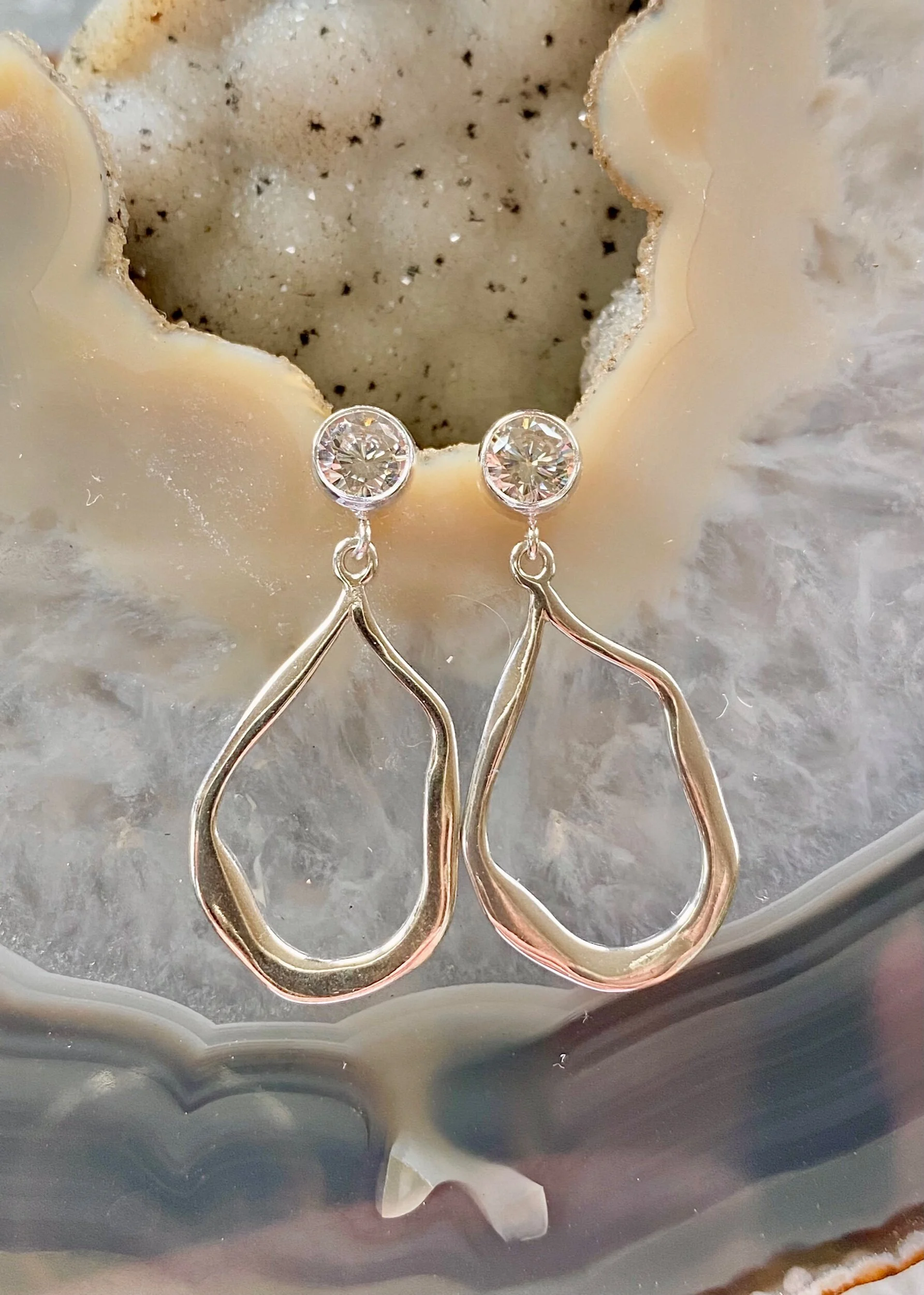 9B0BEDE7-4A64-4CE7-BA94-F00093149A4D