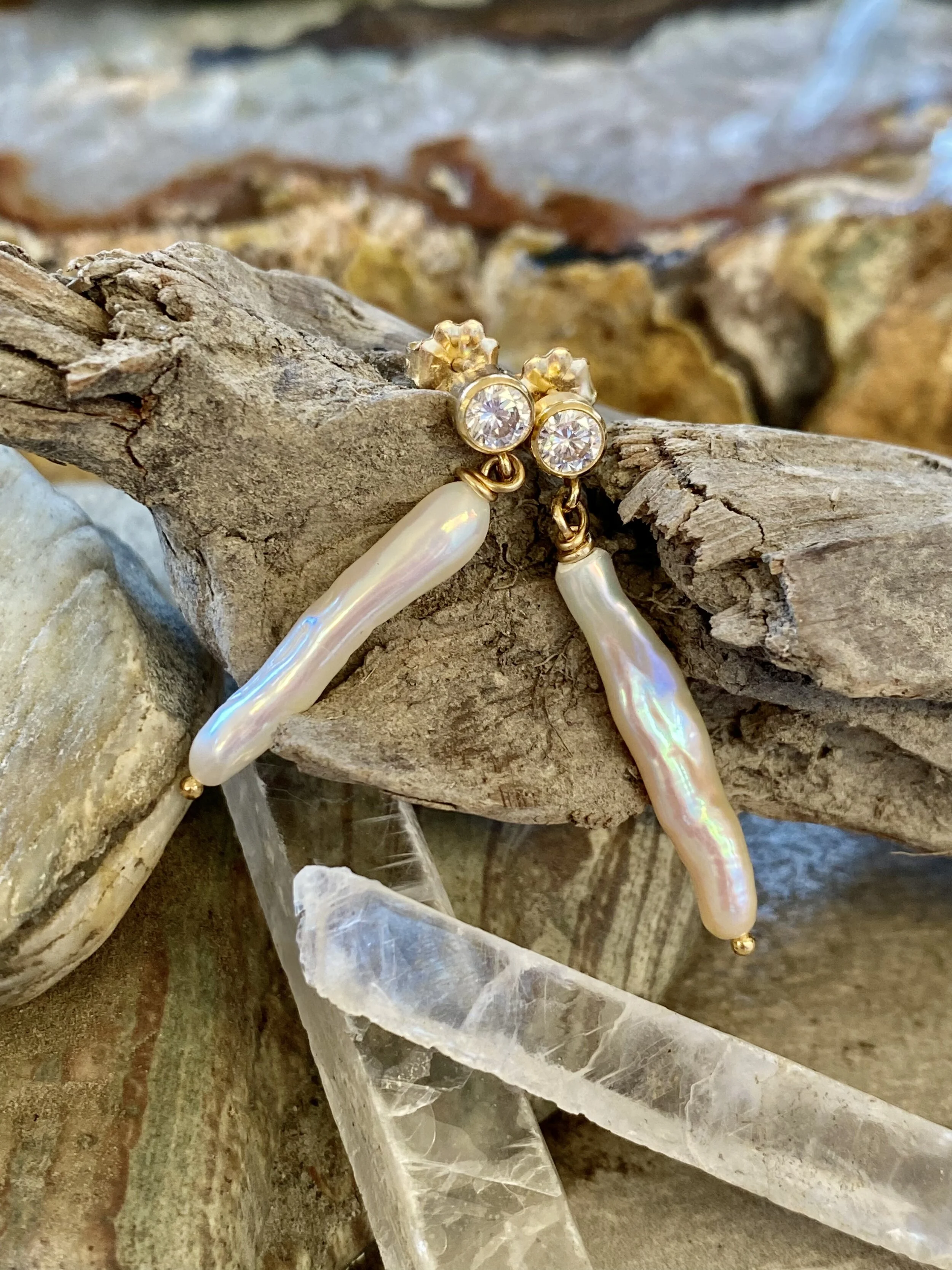 Biwa Pearls on CZ Posts