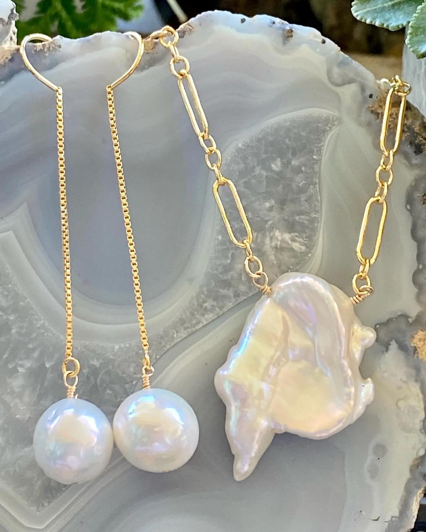 A570FA89-040A-4CE7-AEB2-DD0B3F6B36C5