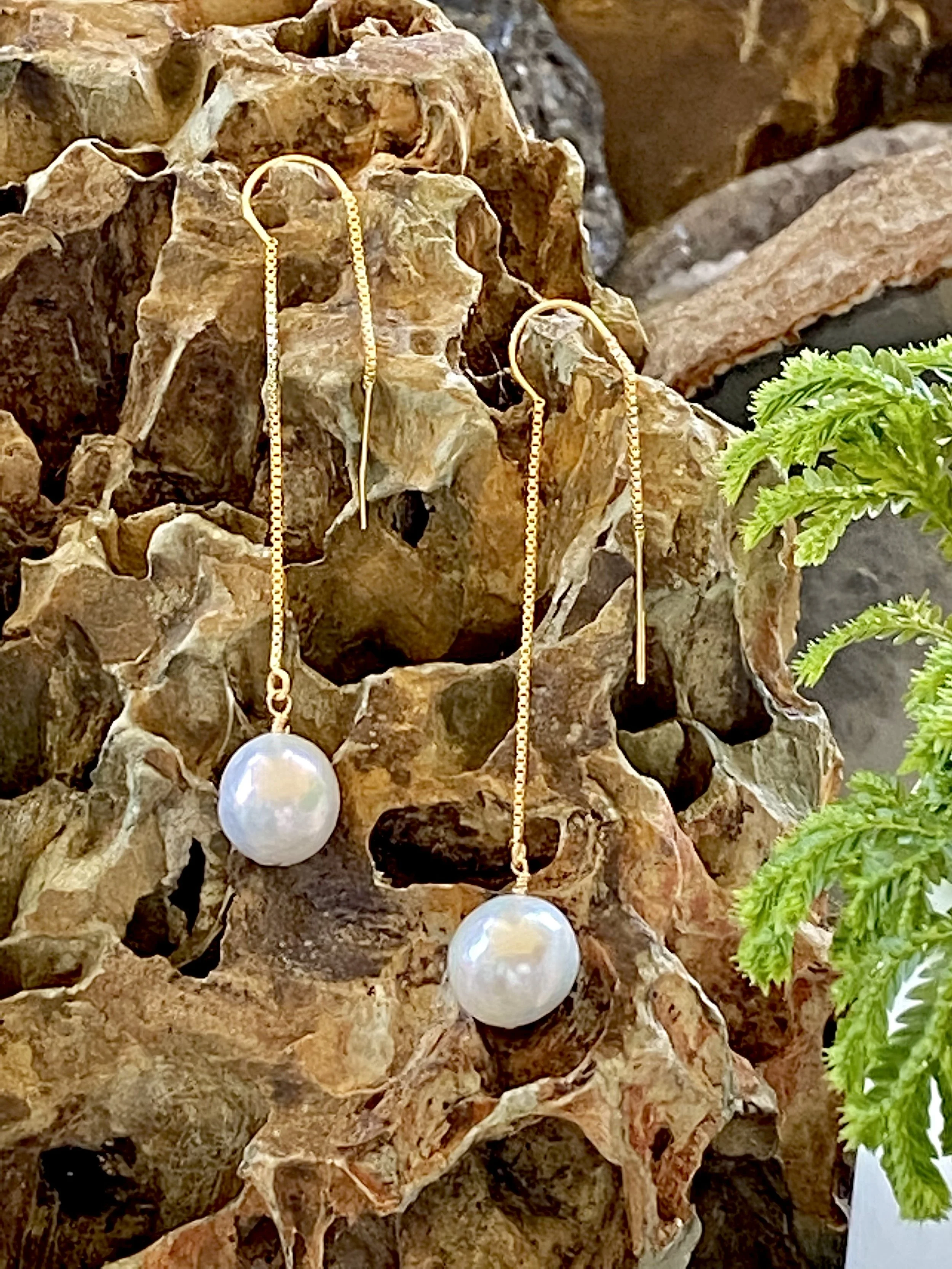 Edison Pearls on Gold Threaders