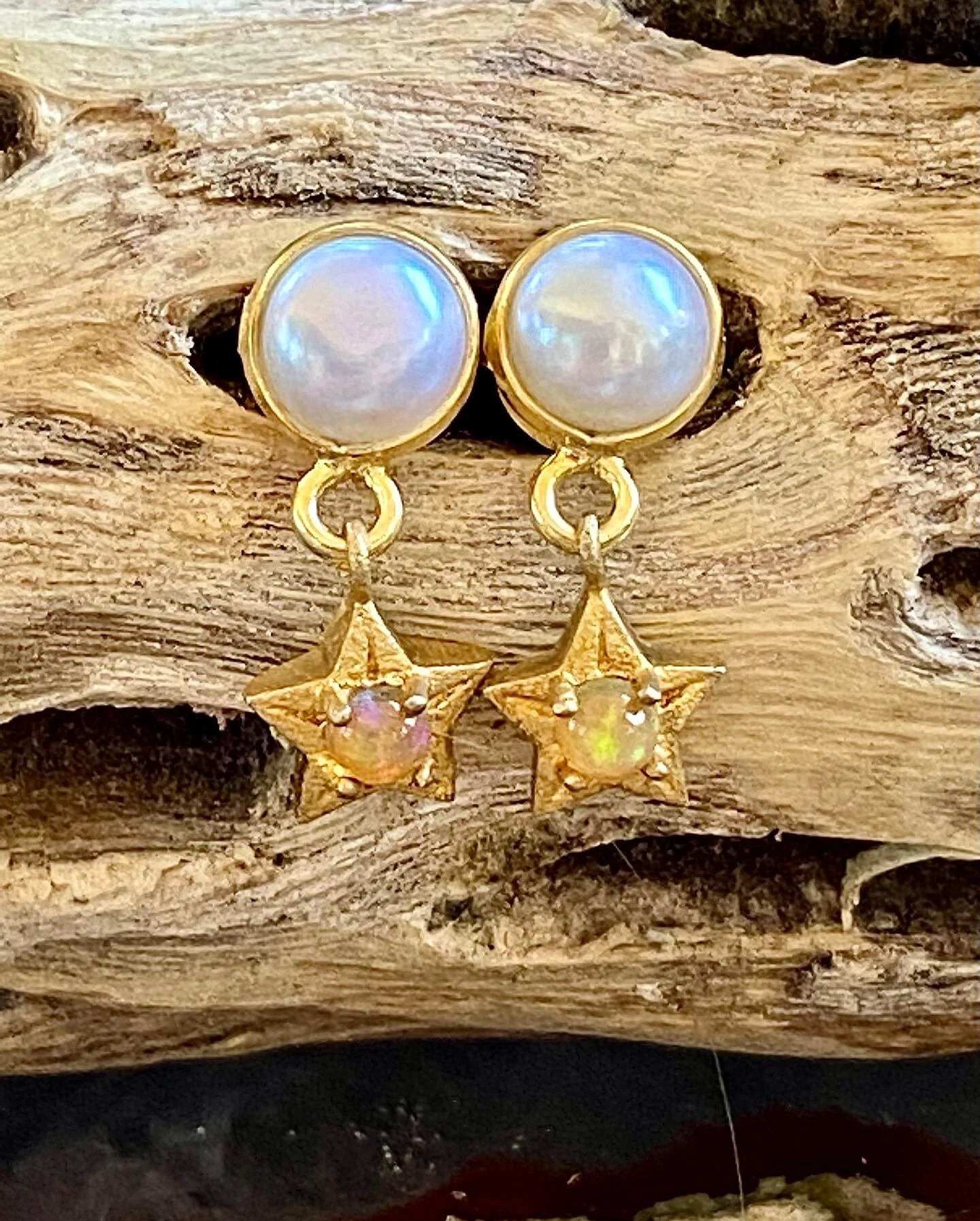 E9D93D03-E524-4784-9456-090B50BD5E12