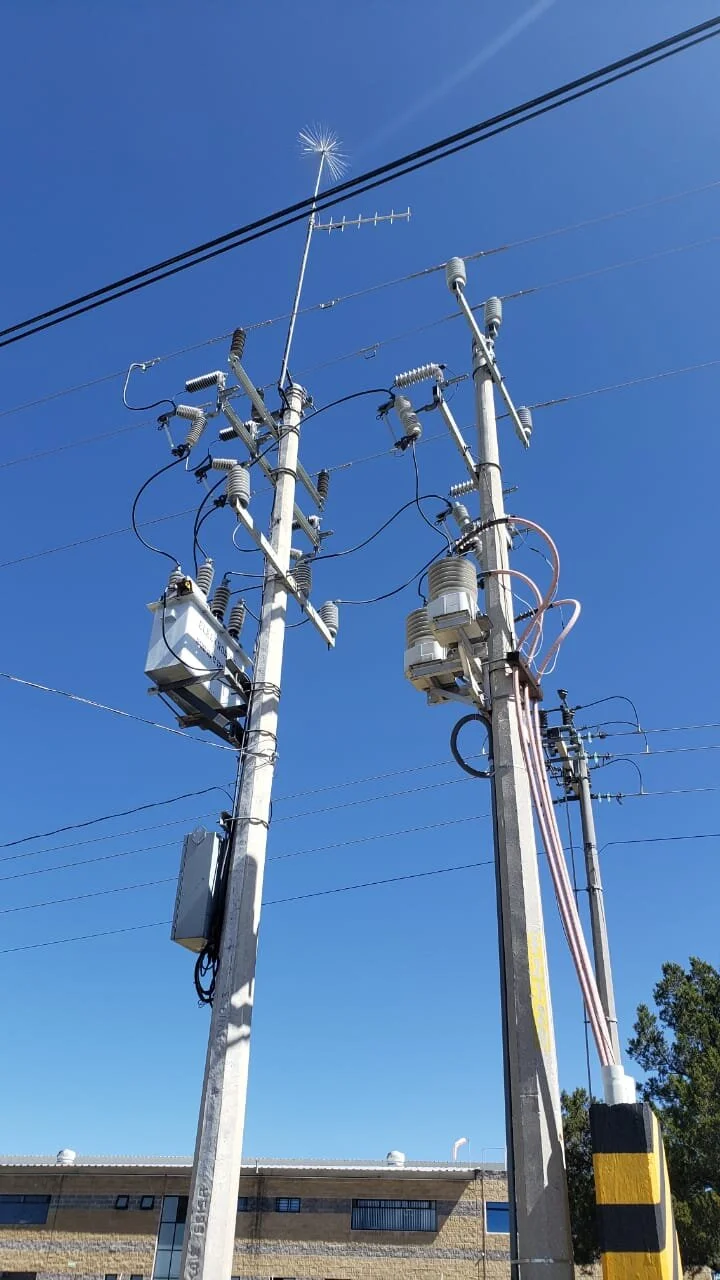 Proyectos y Cumplimiento Regulatorio de la Industria Eléctrica