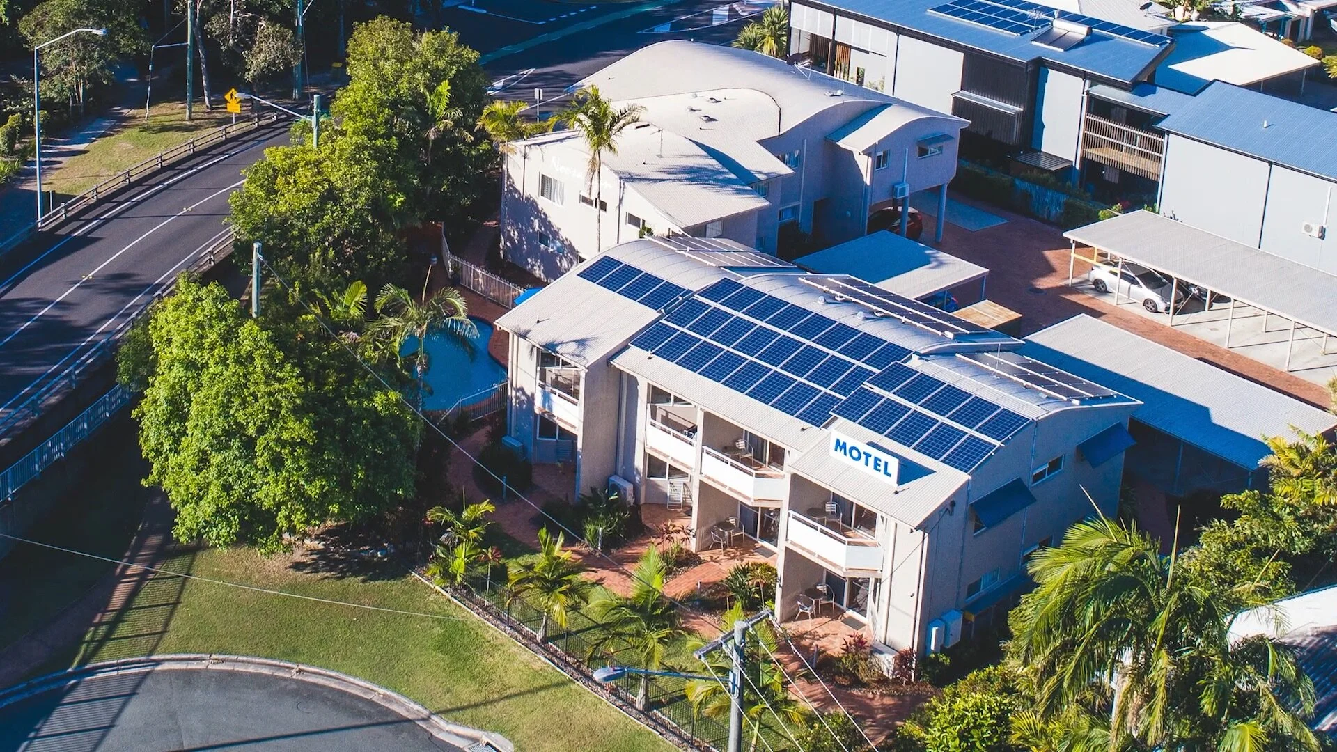Noosa Sun Motel panels.jpg