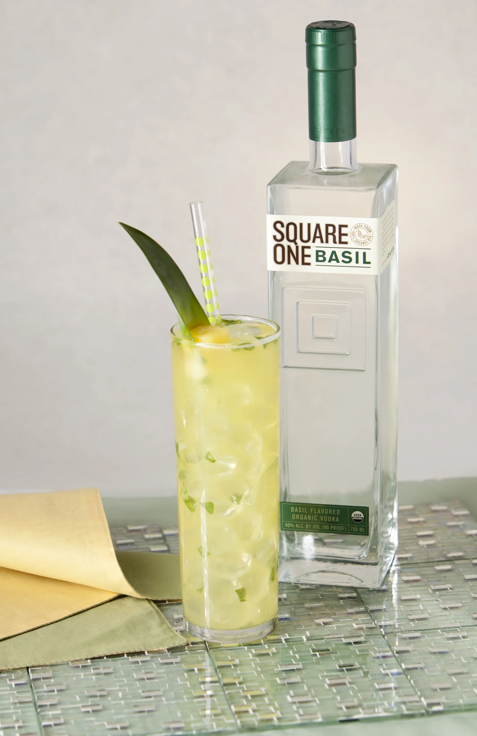 SQ1 basil_pineapple cocktail_RGB.jpg