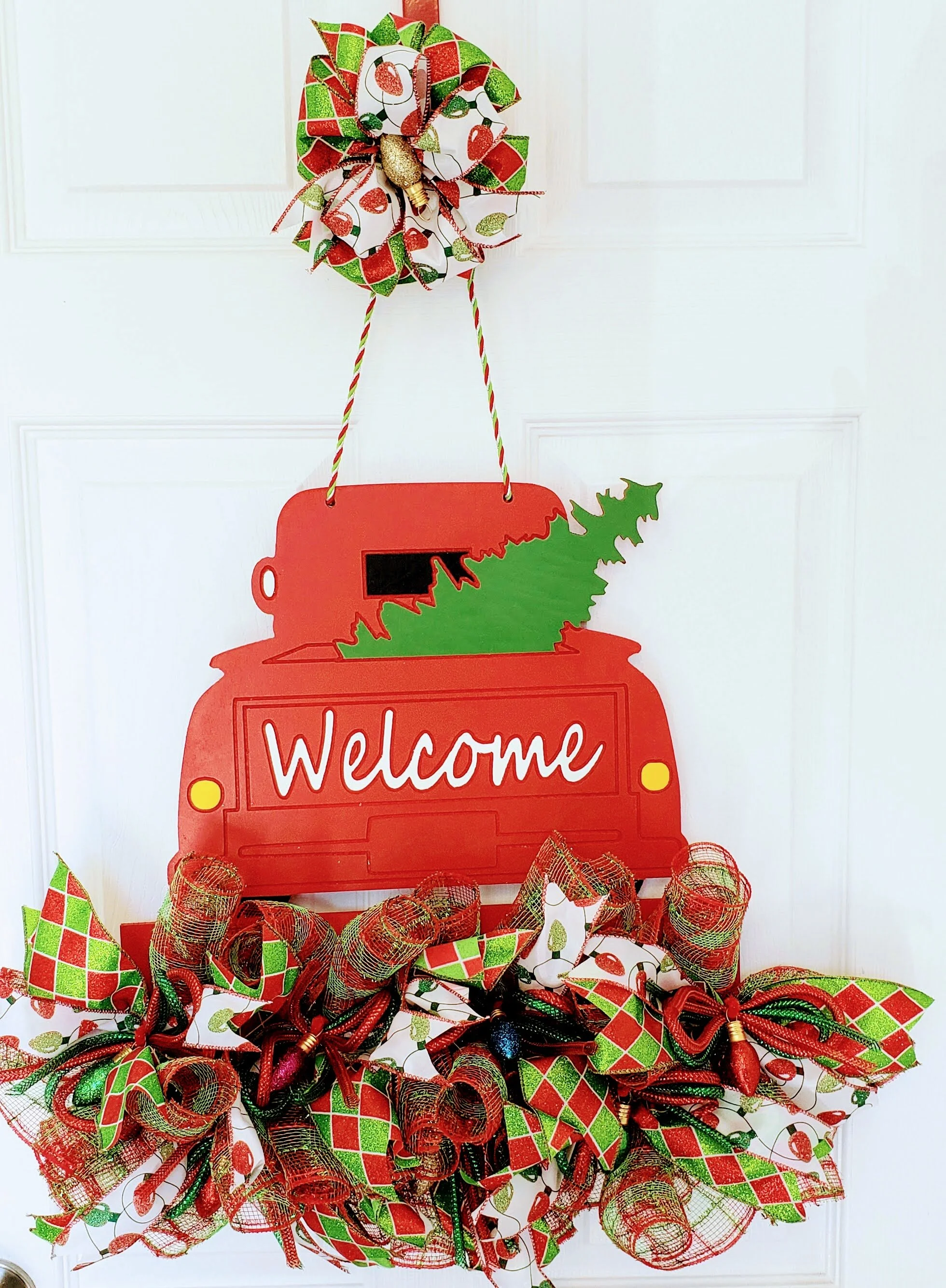 Welcome Christmas Tree Truck