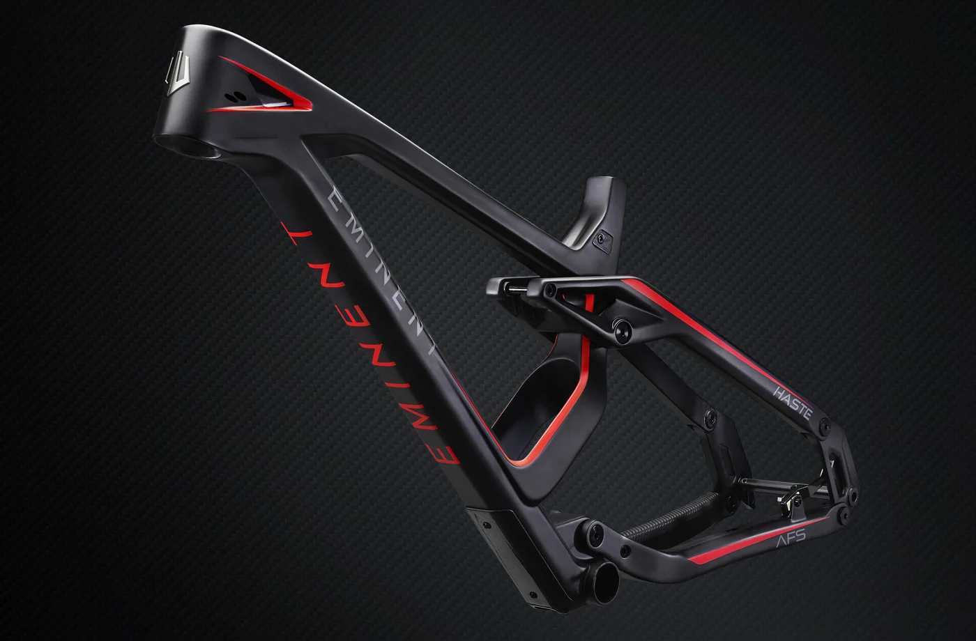Eminent-carbon-fiber_WEB.jpg