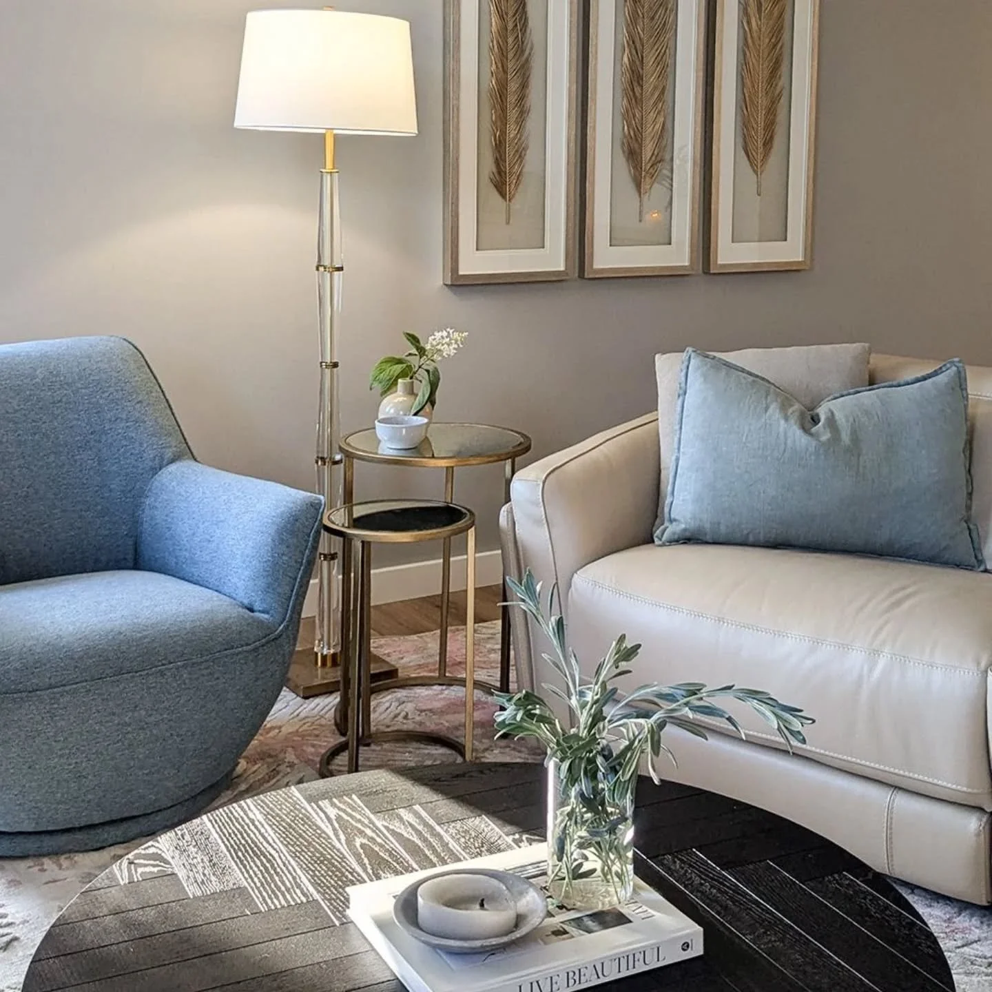 This stunning Mount Barker project in the Adelaide hills is a luxurious new build I had the pleasure of working on. ⁠
⁠
My clients wanted a sophisticated home with elements of quiet luxury and colour.⁠
⁠
We used blue, pastel pink, black, neutrals and