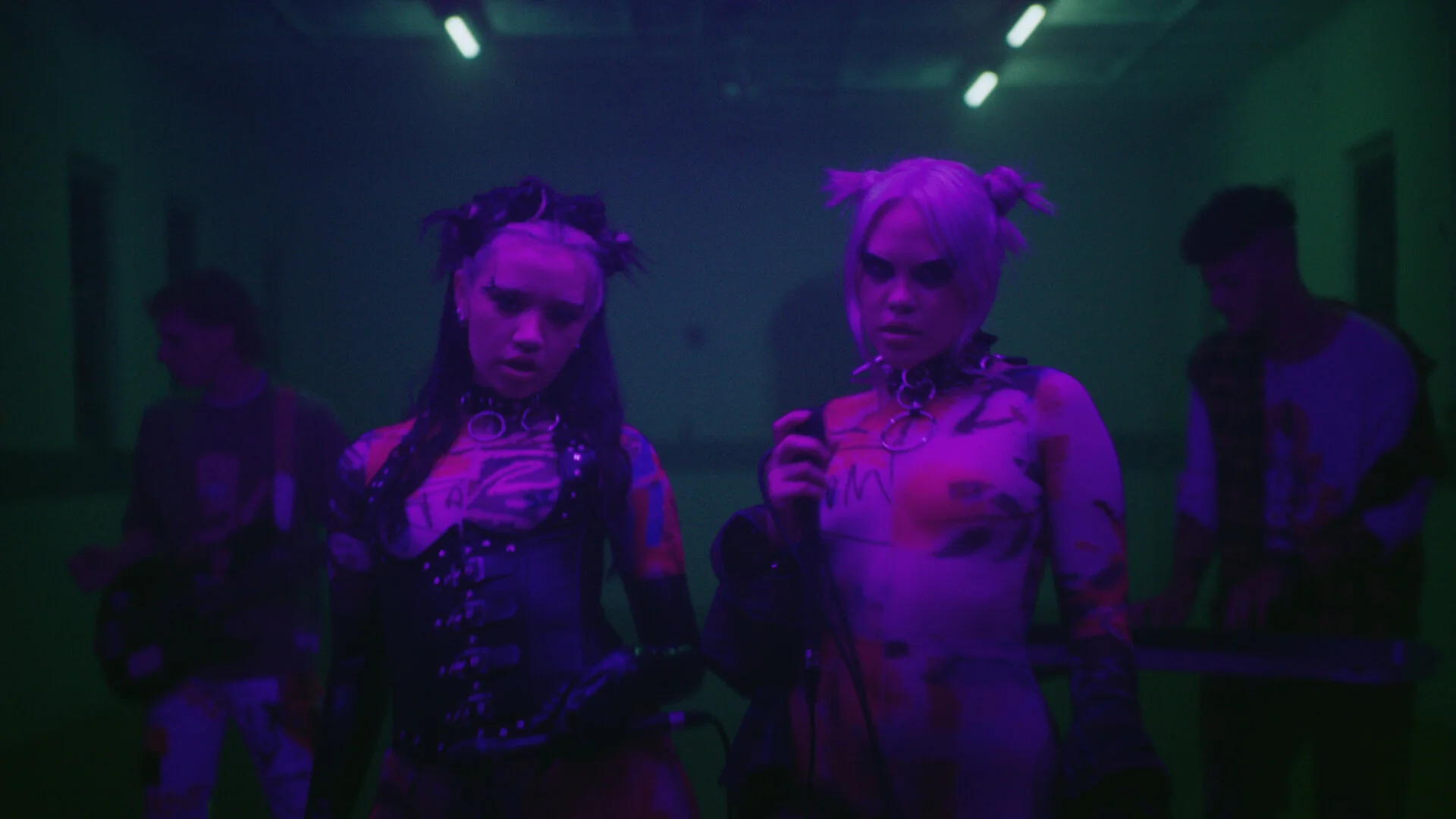 CAT&CALMELL - 'DRAMATIC' - MASTER.00_00_25_03.Still005.JPG