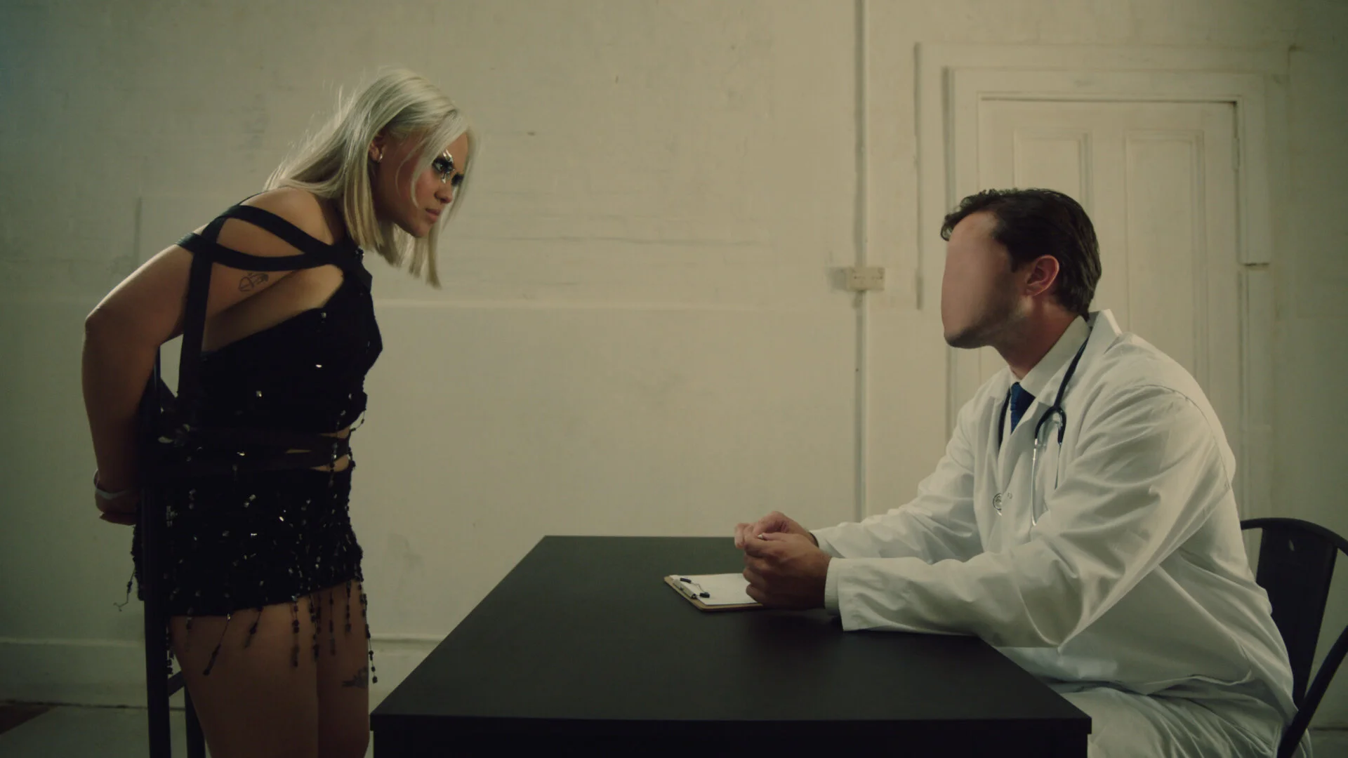 CAT&CALMELL - 'DRAMATIC' - MASTER.00_00_43_07.Still006.JPG