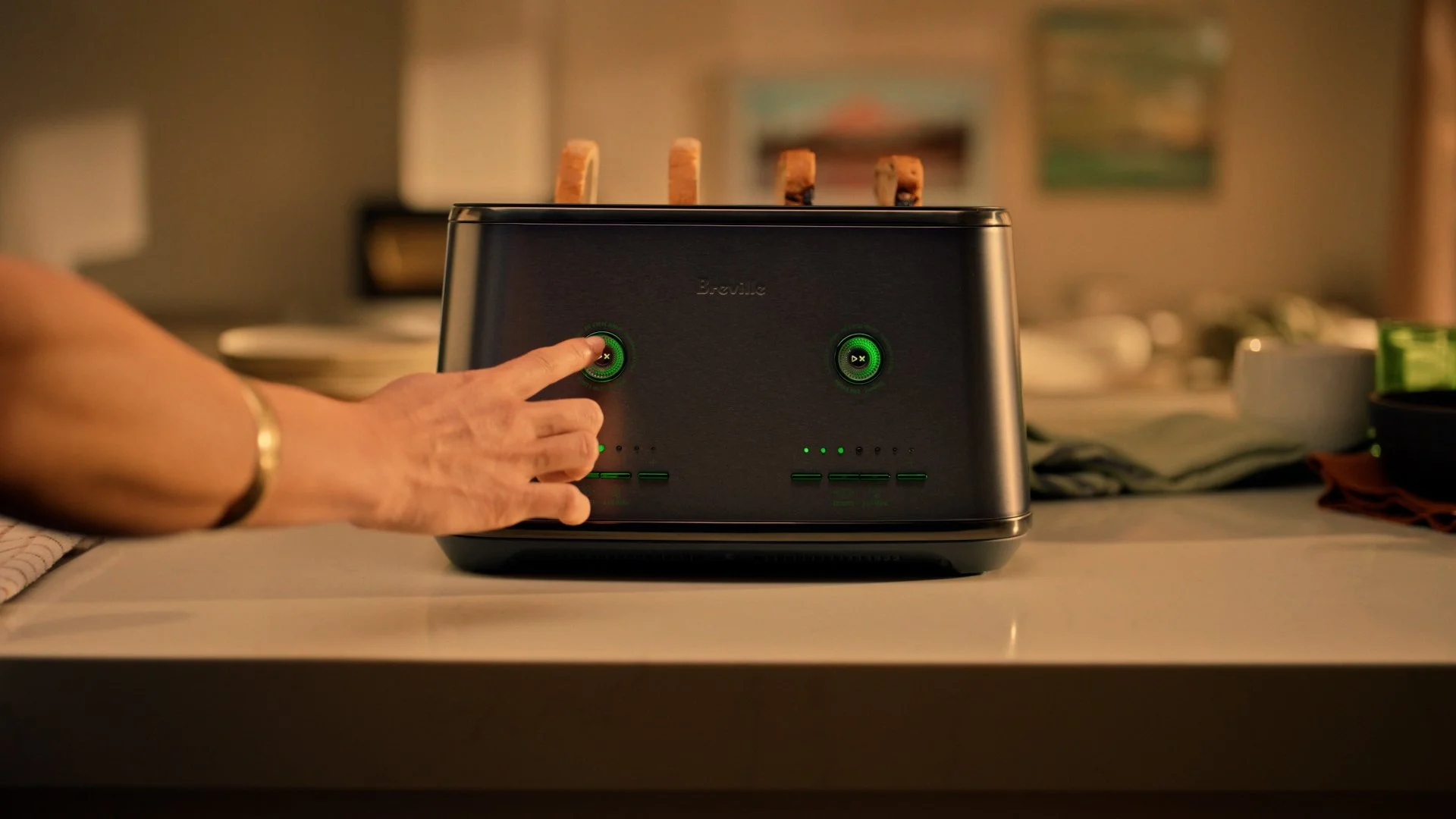 Breville EyeQ Launch 60"