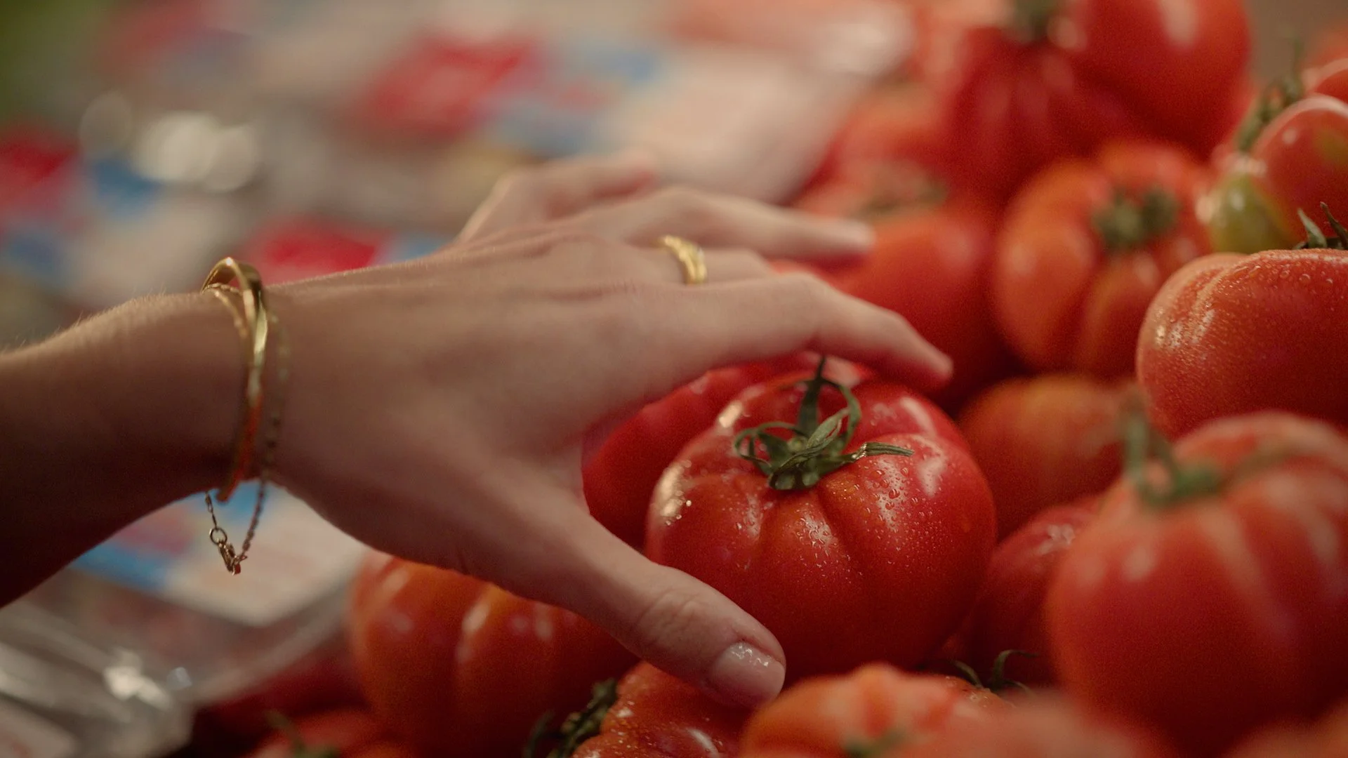 Perfection Fresh - Tomato 30"