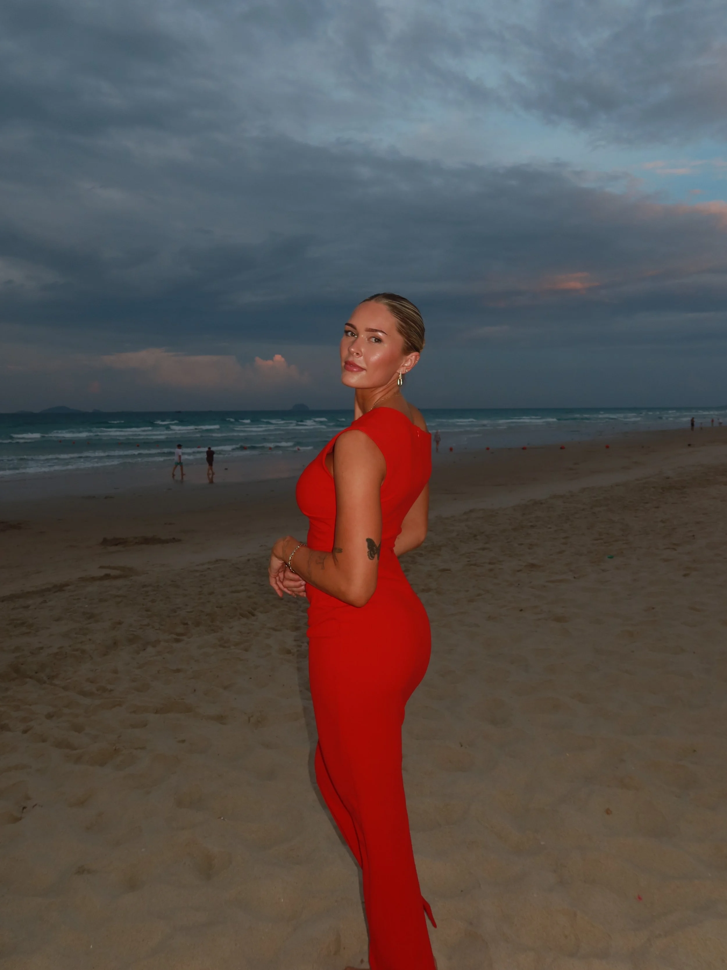 Sun-kissed and glowing ✨ 

@moroccantan @billy_j_boutique @movenpickresortcamranh 

Miss Universe Australia is Proudly Presented by; @hairhouseaustralia and @halohairau
Cosmetic Dentistry Partner; @voguedentalstudios
Hair Extensions Partner; @seamles