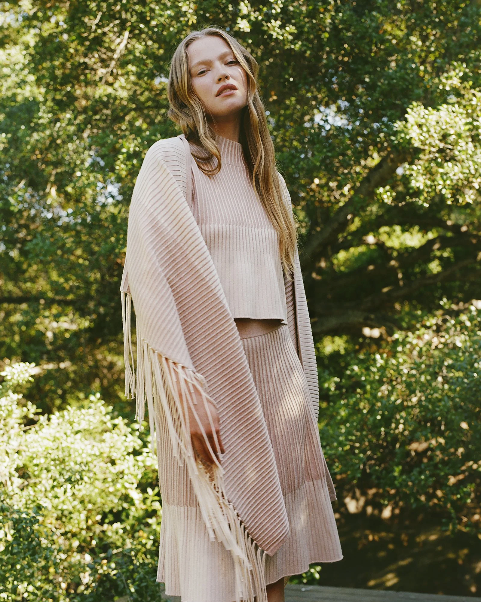 TF150_STROBER_TOP_TF151_STROBER_SKIRT_TF154_STROBER_SCARF_2 (FILM).jpg