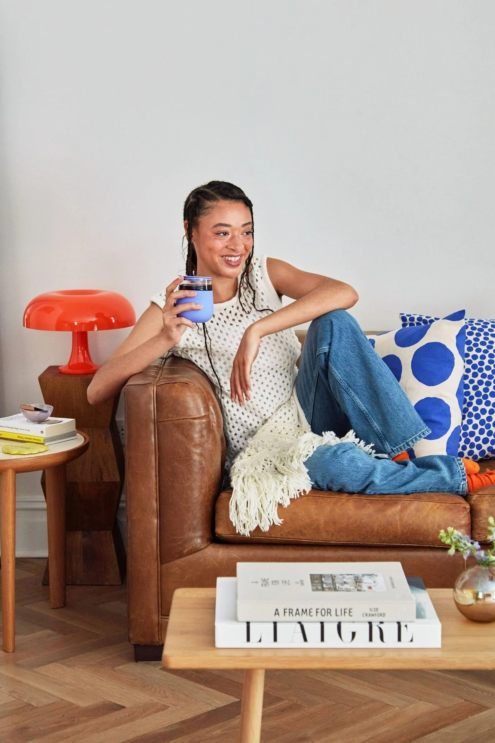 WP_VM_LivingRoom_InsulatedWineGlass_Lavender_LavenderCampaign_01_2x3_Web.jpg