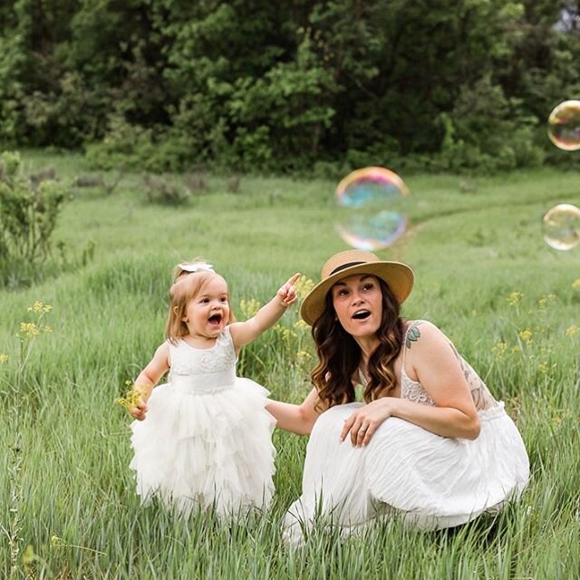 There&rsquo;s just something magical about bubbles! Hope you find some kind of magic this weekend! Happy Friday!