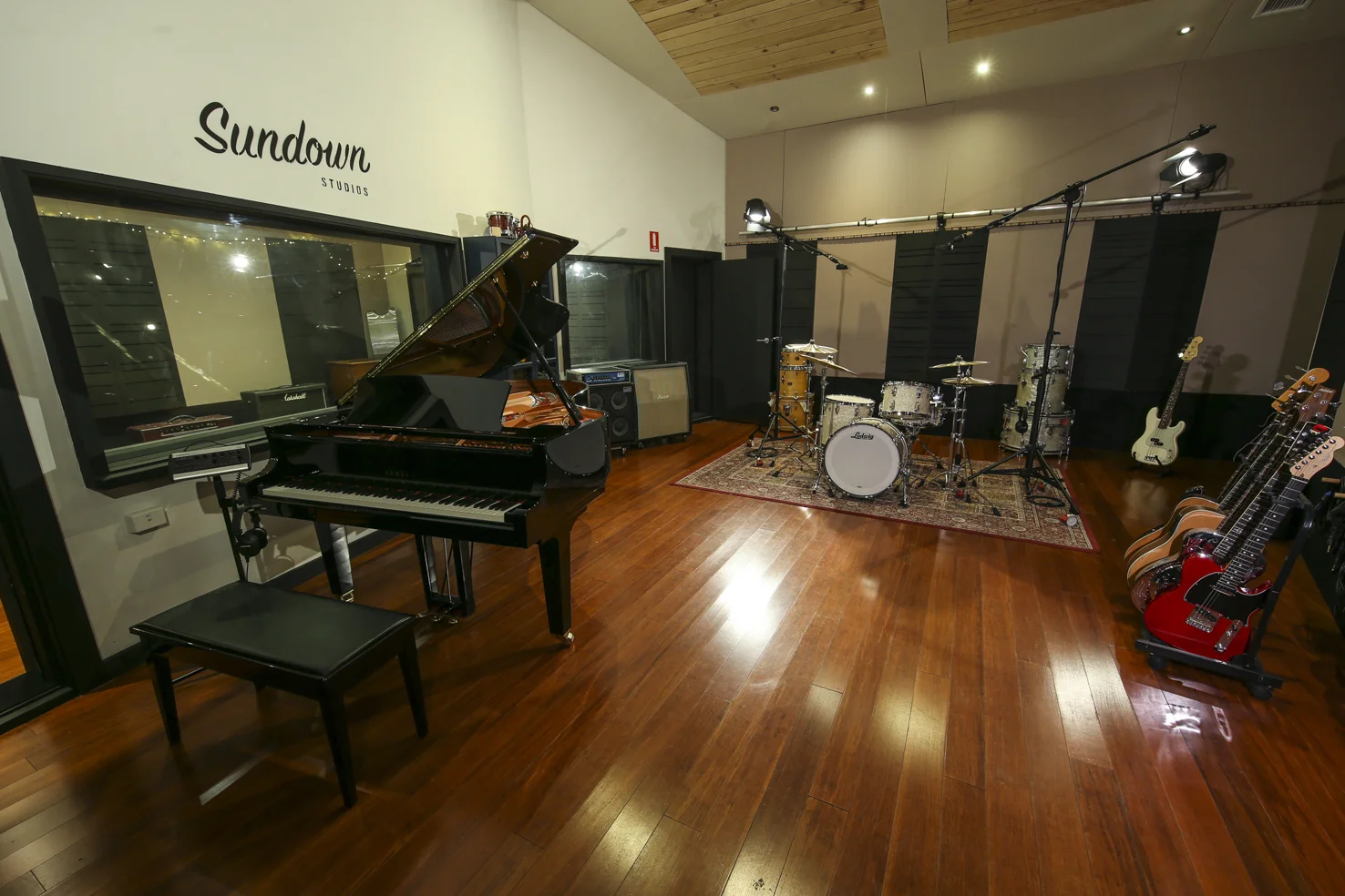 Live Room