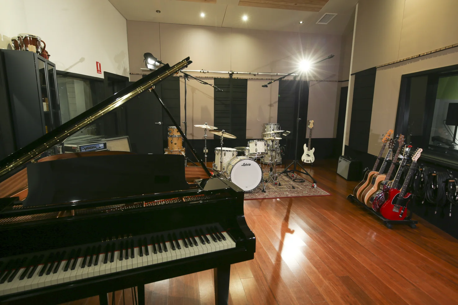 Live Room