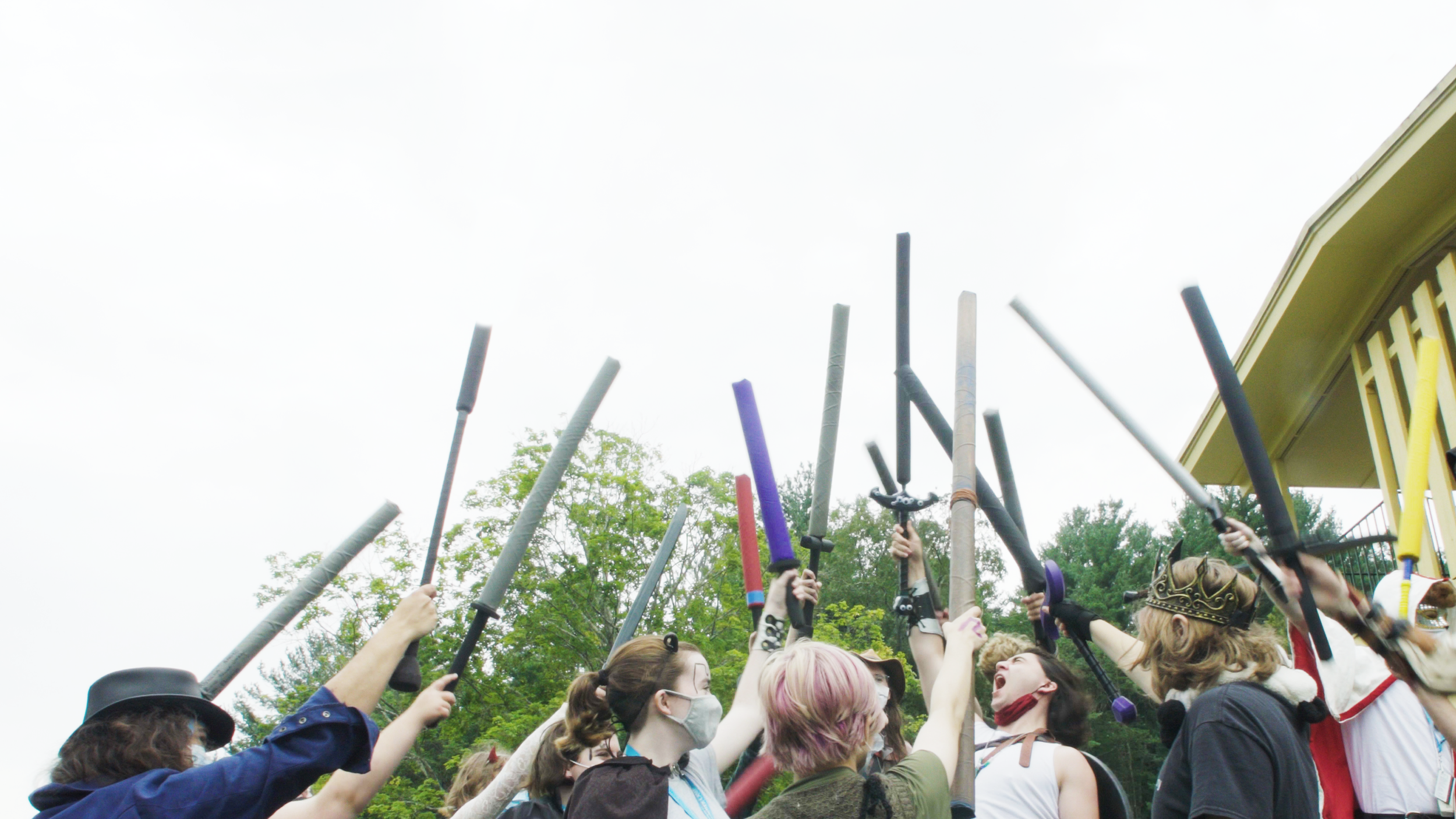 Hero_Camp_Swords.png
