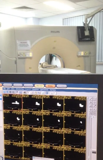  CAT scanning machine in process with ceramic sculpture. 2013. 