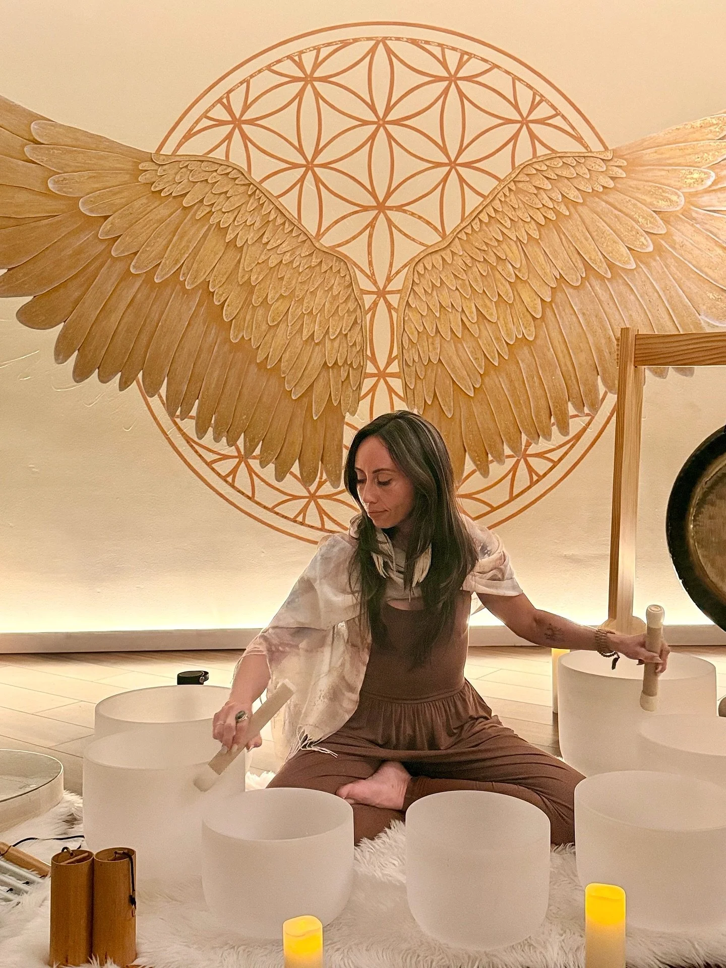 Stepping into November with a full heart. 🍂

Feeling deeply grateful for this season. For the abundance, the grounding energy of fall, and the many opportunities to gather and connect through sound, cacao, and community.

This month brings moments i