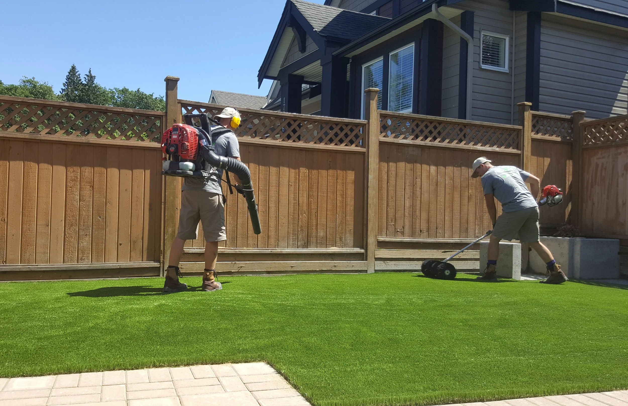 Benefits of Working for an Artificial Grass Installation Company