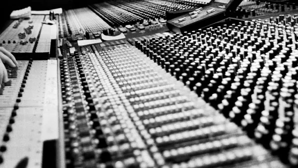 Jeff Scoring Music for the New Movie "Walk-in" In His Oregon Studio