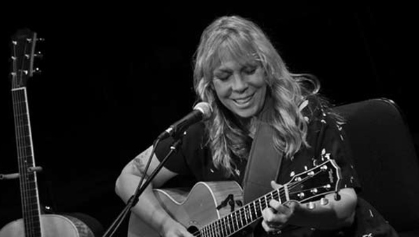 Jeff Performs in NYC and the UK w/ Rickie Lee Jones in July