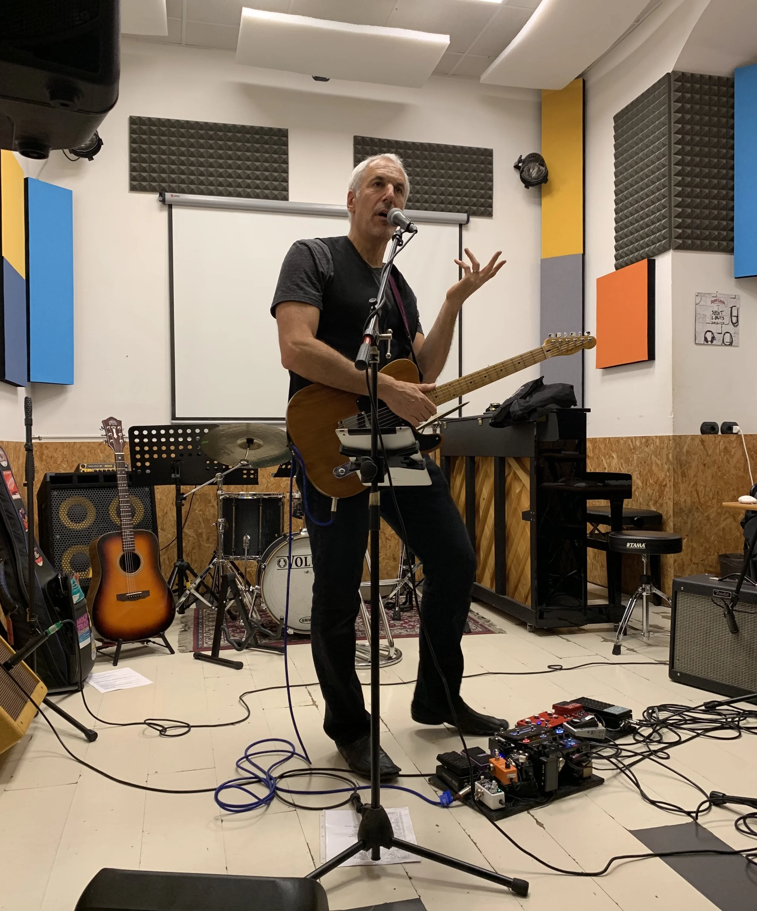 JP Holds A Guitar Masterclass in Rome @ Saint Louis College of Music