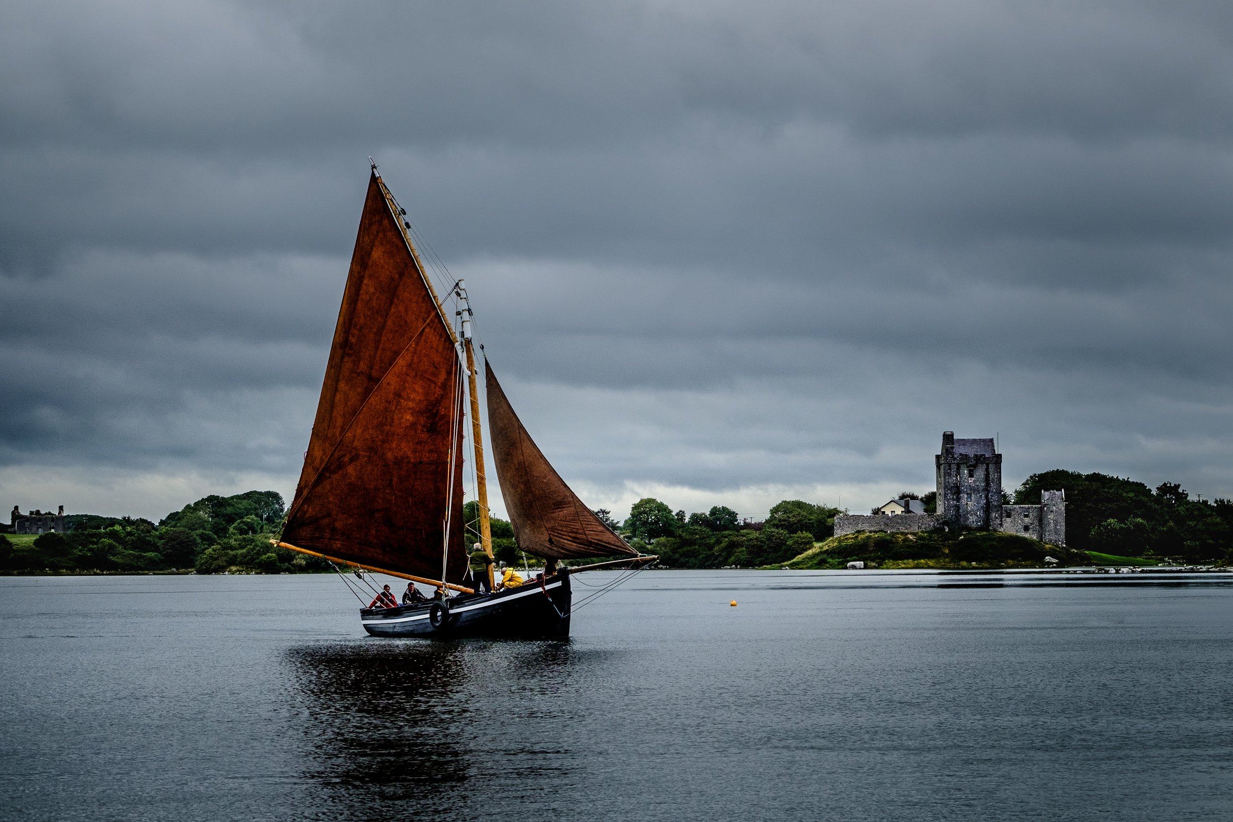 Galway Hooker arriving for Cruinniú na mBád