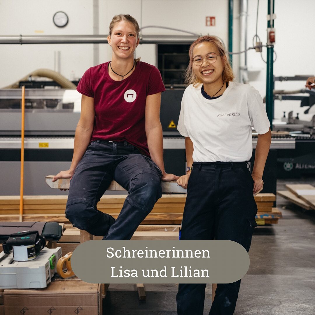 Lilian und Lisa sind/waren in Schreinerausbildung bei uns. #handwerk #schreiner #tischler #schreinerhandwerk #augsburg