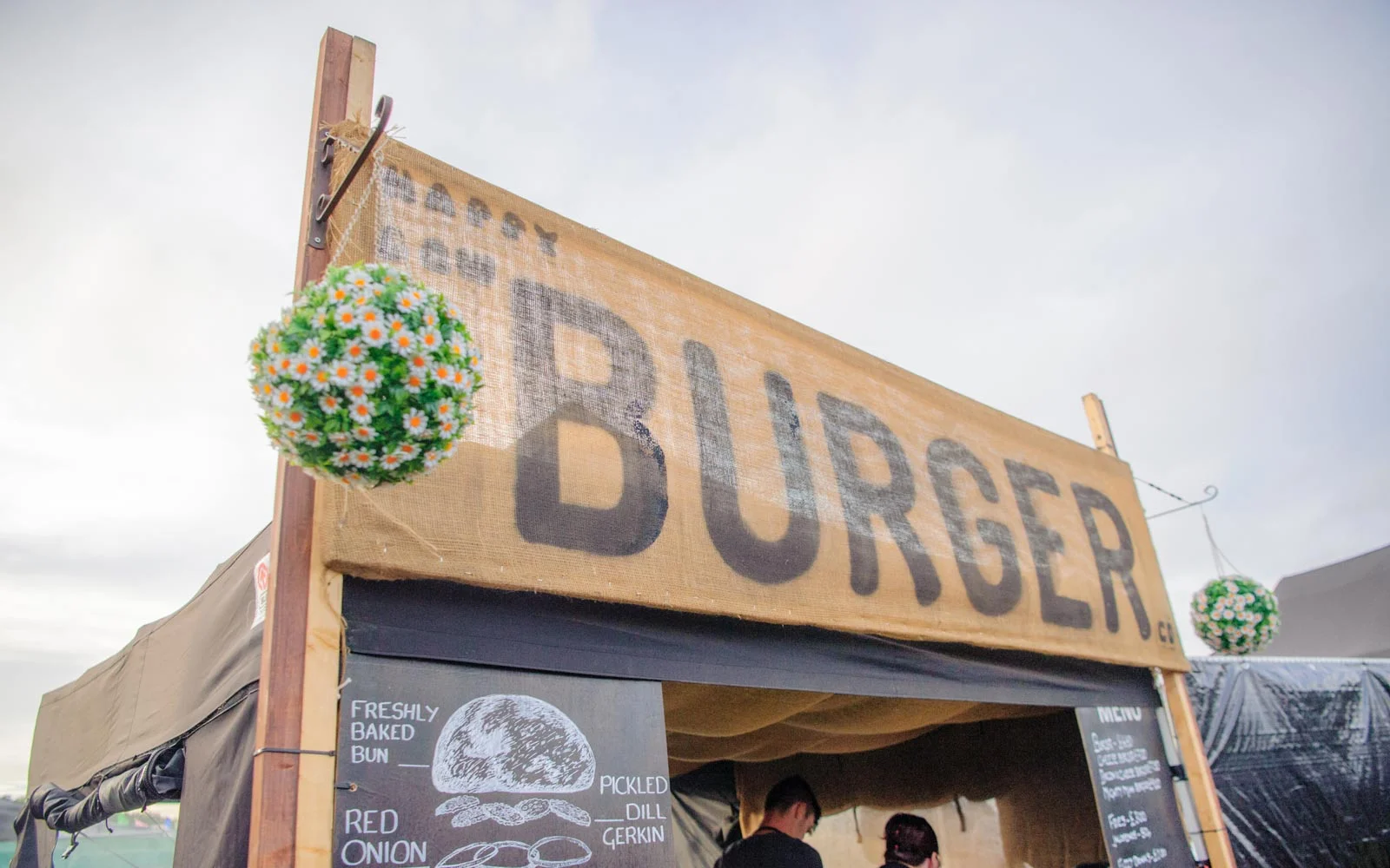 Happy-cow-burger-at-official-silverstone-campsite-1600w.jpg