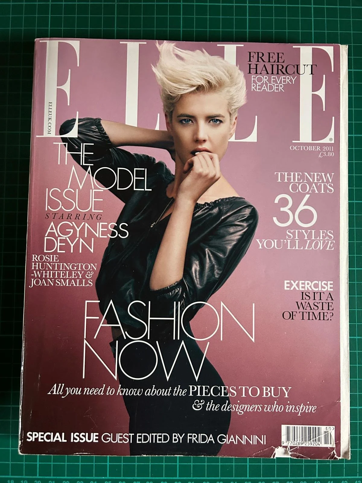 ELLE  OCTOBER 2011  THE MODEL ISSUE