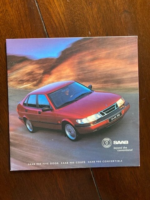 SAAB 900 BROCHURE