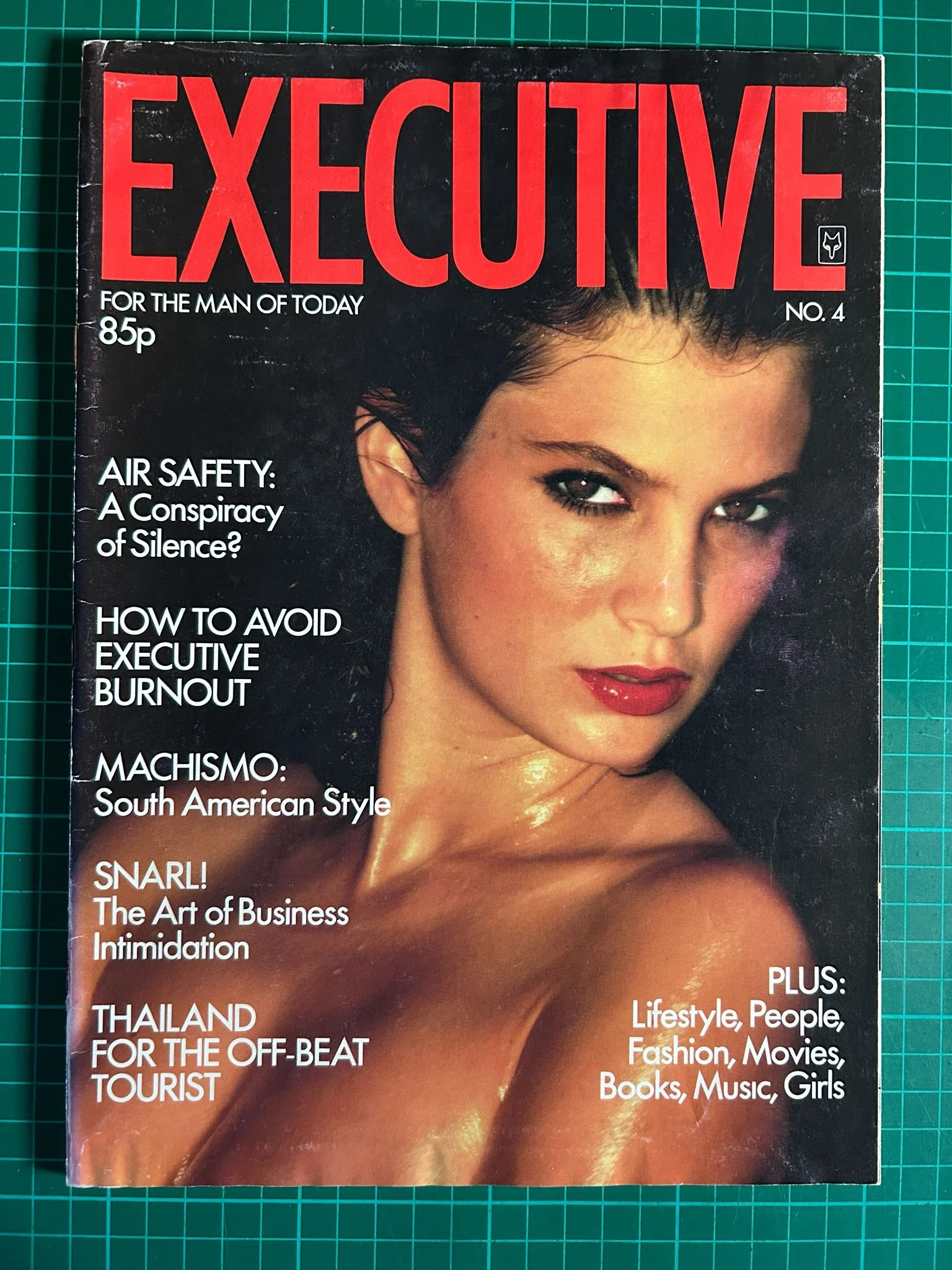 EXECUTIVE MENS MAGAZINE  VERY RARE
