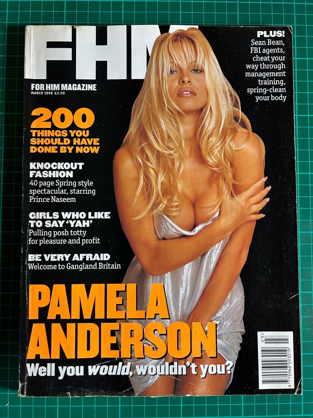 FHM  PAMELA ANDERSON