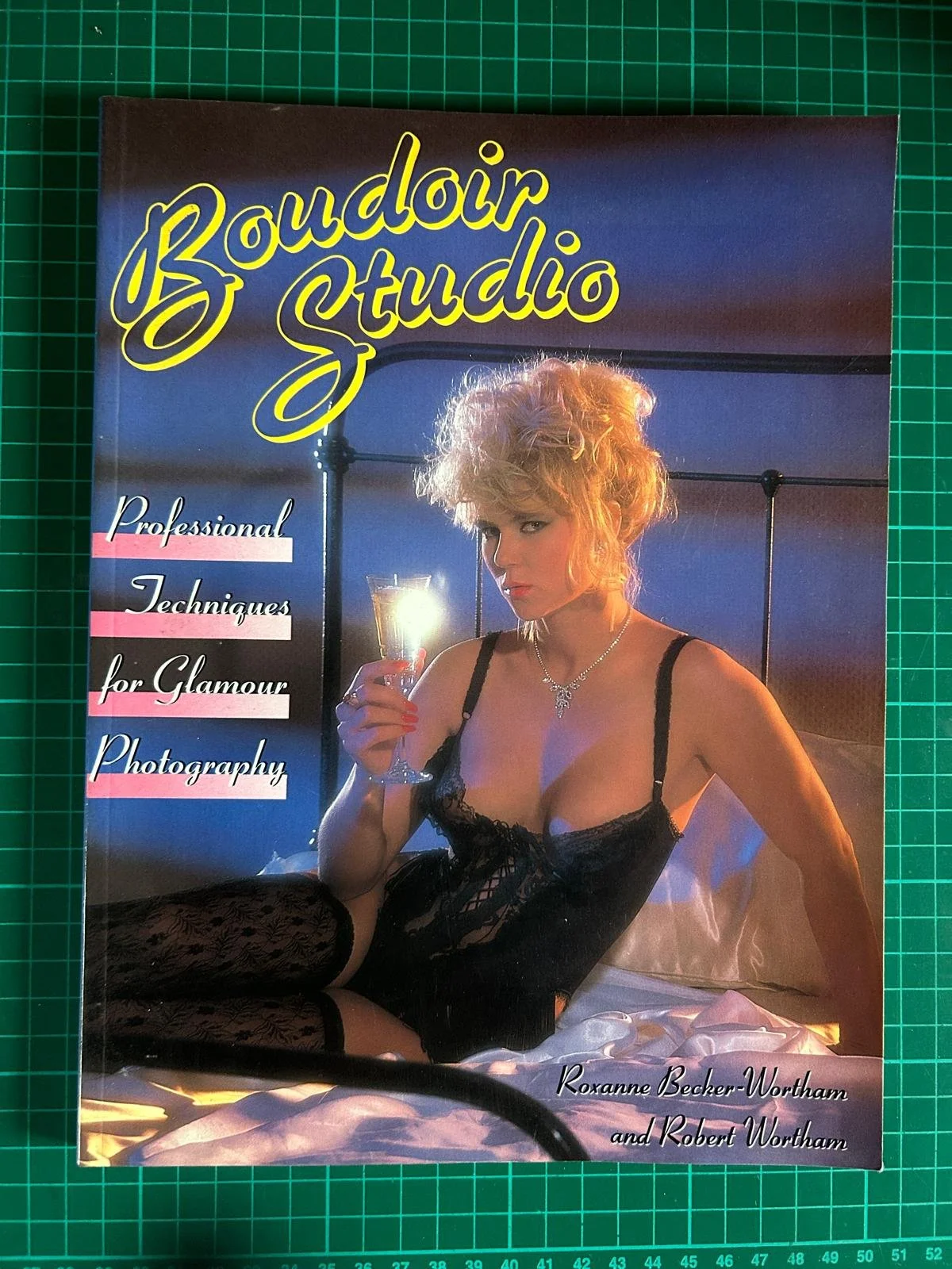 BOUDOIR STUDIO PHOTO BOOK  TECHNIQUES