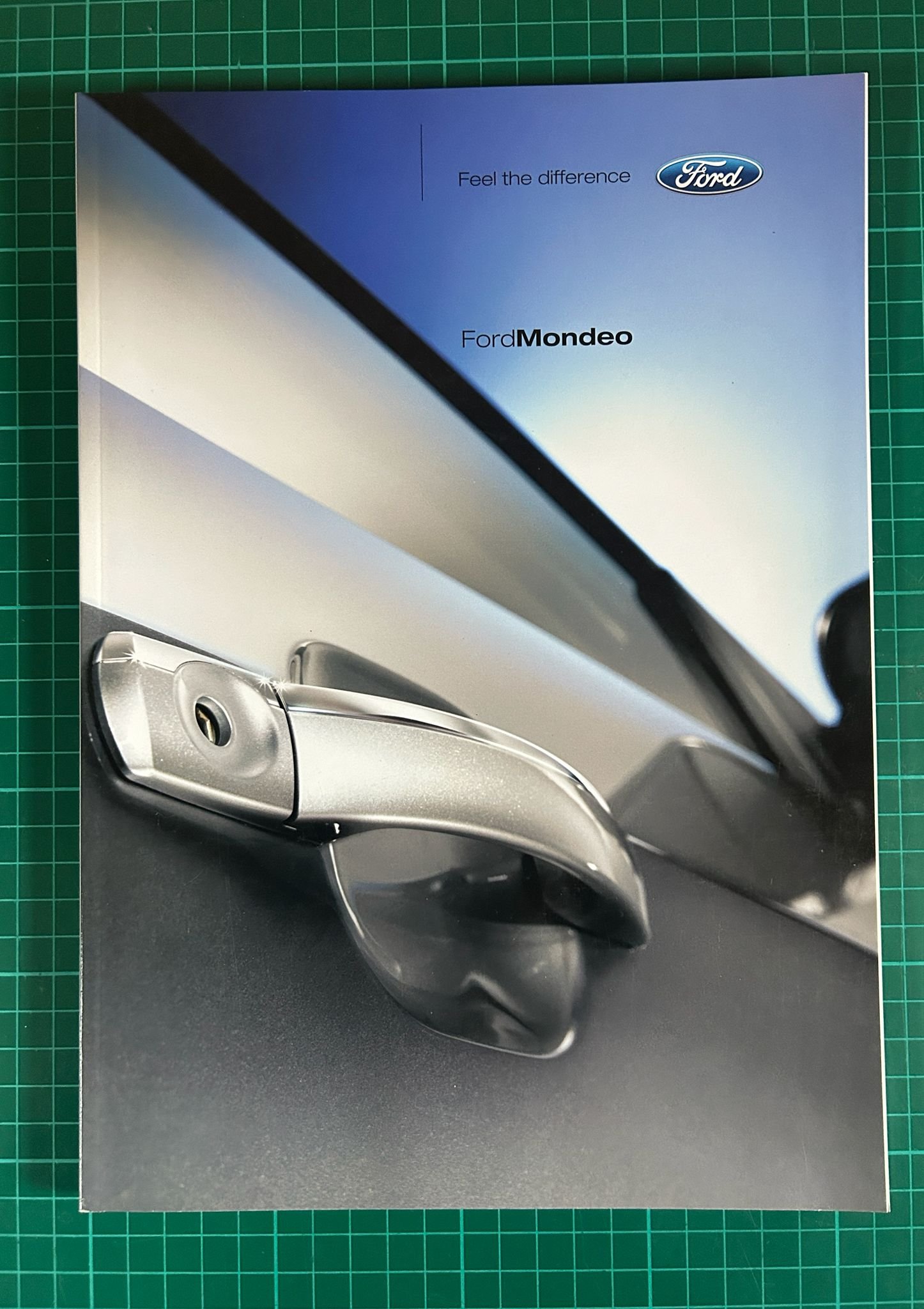 FORD MONDEO SALES BROCHURE