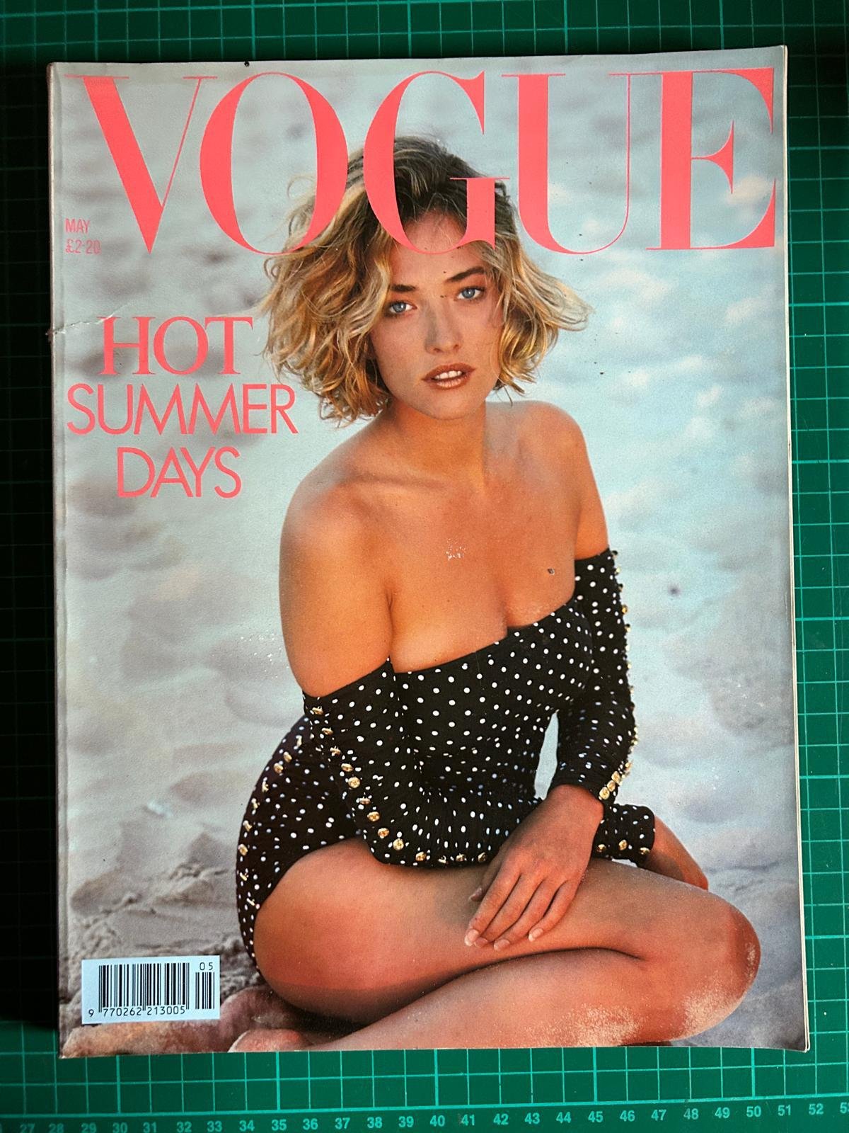 VOGUE  HOT SUMMER DAYS  MAY  1989