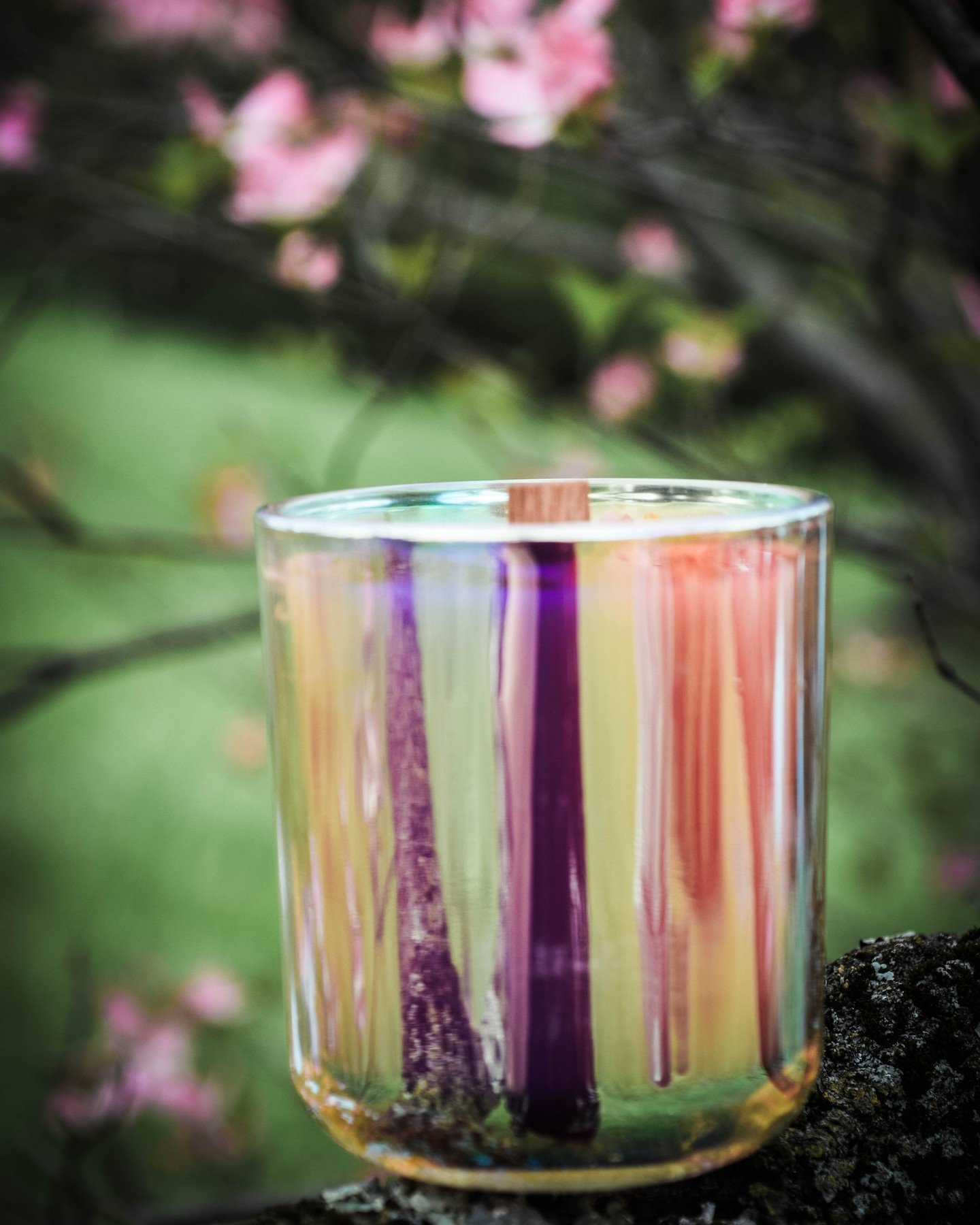 🌞 GIVEAWAY ALERT: Embrace the Color Of Summer Candle! 🌞

Ready to bask in the warm &amp; VIBRANT summer vibes? We're giving away a luxurious 14oz colorful ceramic vessel of our Sun Tarot Candle! Inspired by the MAGICAL energy of Beltane, we want to