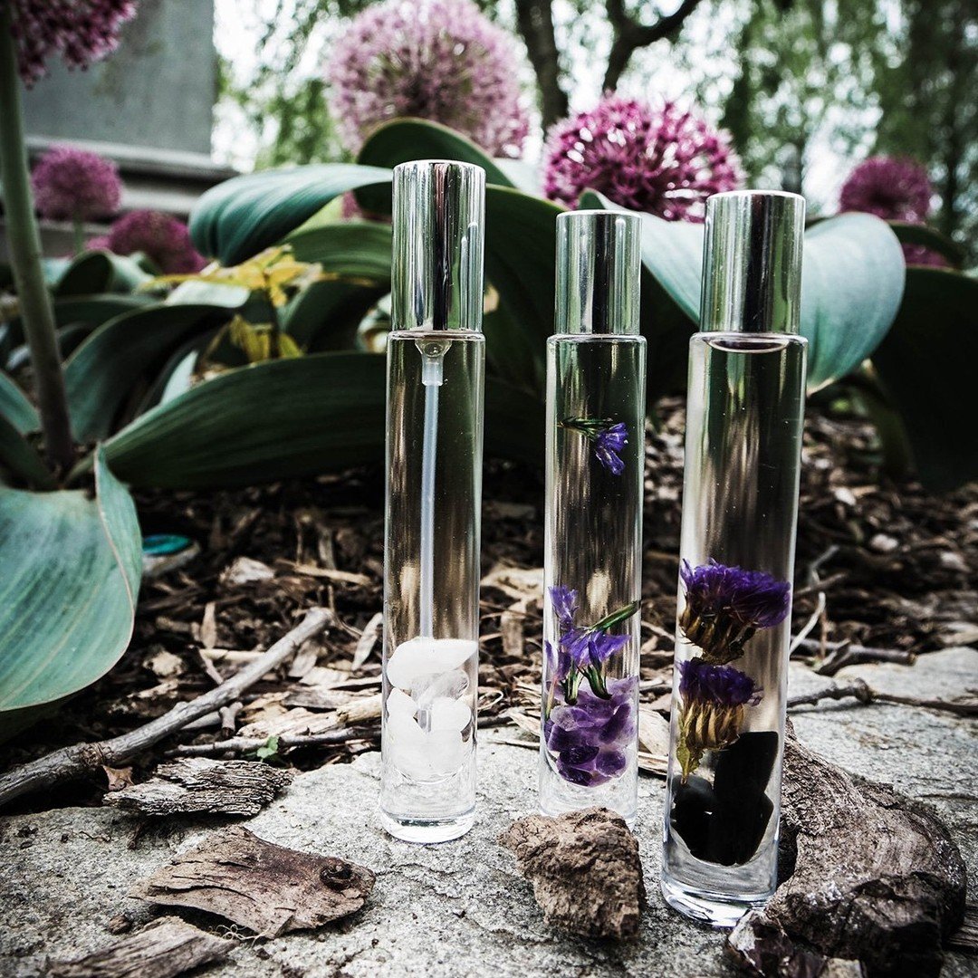 Step into a world of divine ENCHANTMENT with MythicEssence - Roller/Spray Perfumes. 🌟✨ 

Indulge in the celestial symphony inspired by gods and goddesses, where each fragrance is a portal to a MYTHICAL realm. 🏛️✨ Immerse yourself in the mystical em