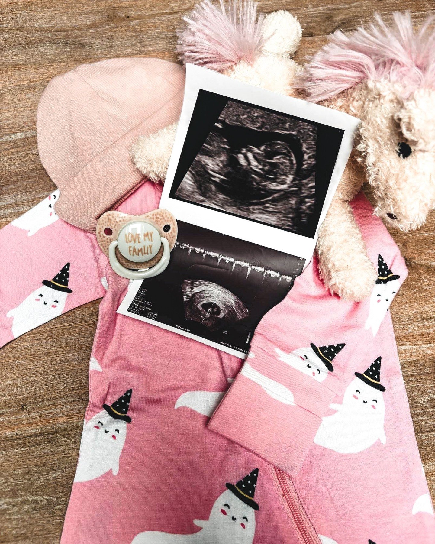 A little witchling is on the way&hellip; ✨

We&rsquo;re THRILLED to share that our incredible co-founder, @kaylaspelling, is expecting a baby girl this November! 💕🔮

She&rsquo;s already casting spells from the womb, and we can&rsquo;t wait to welco